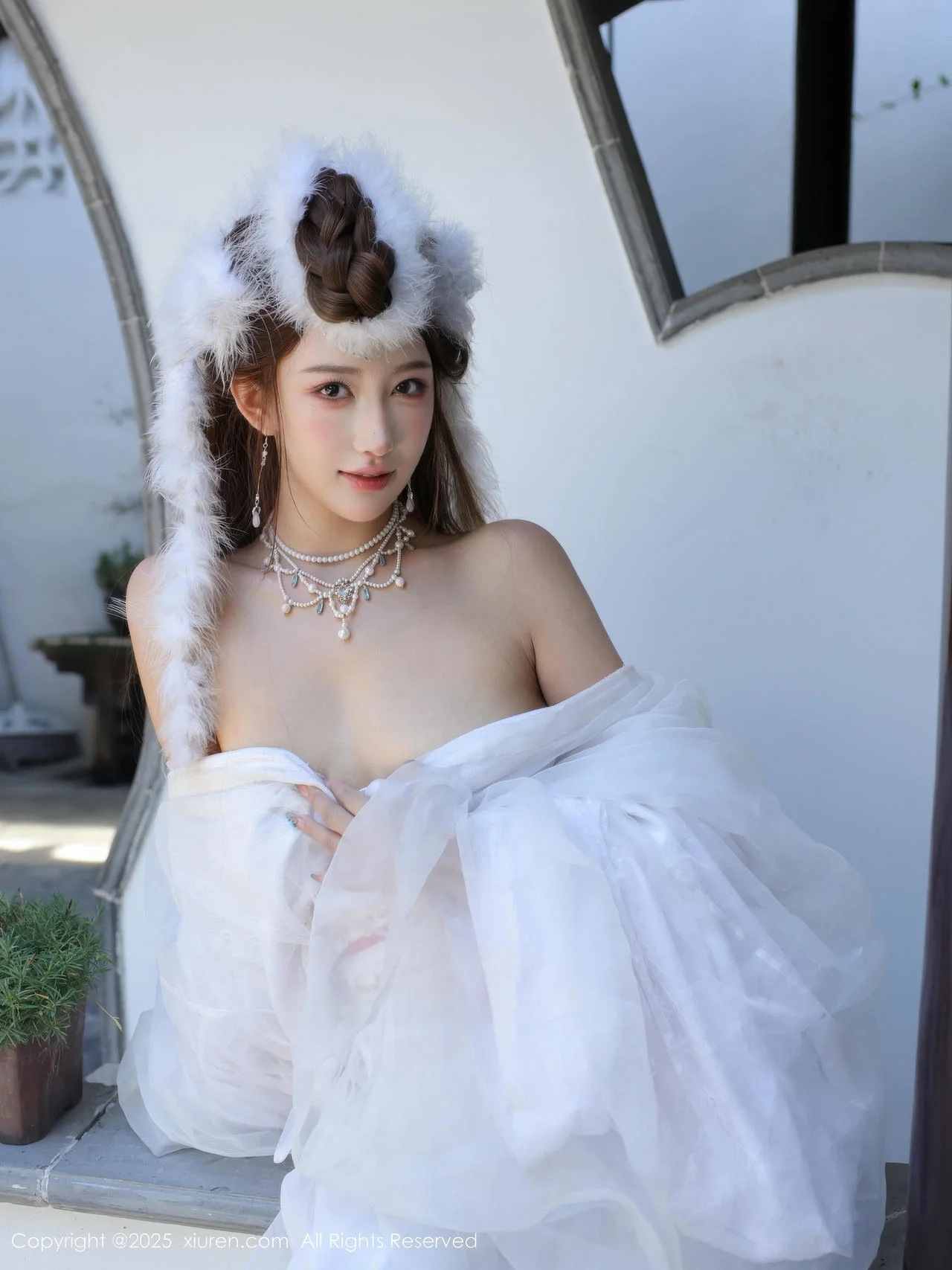 XiuRen 秀人 No.10843 金允希Yuki 白色锦毛鼠装扮 - 59