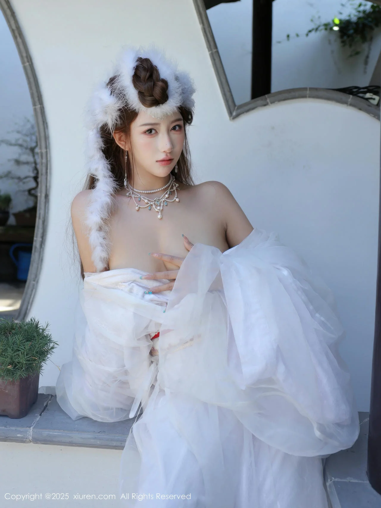 XiuRen 秀人 No.10843 金允希Yuki 白色锦毛鼠装扮 - 62