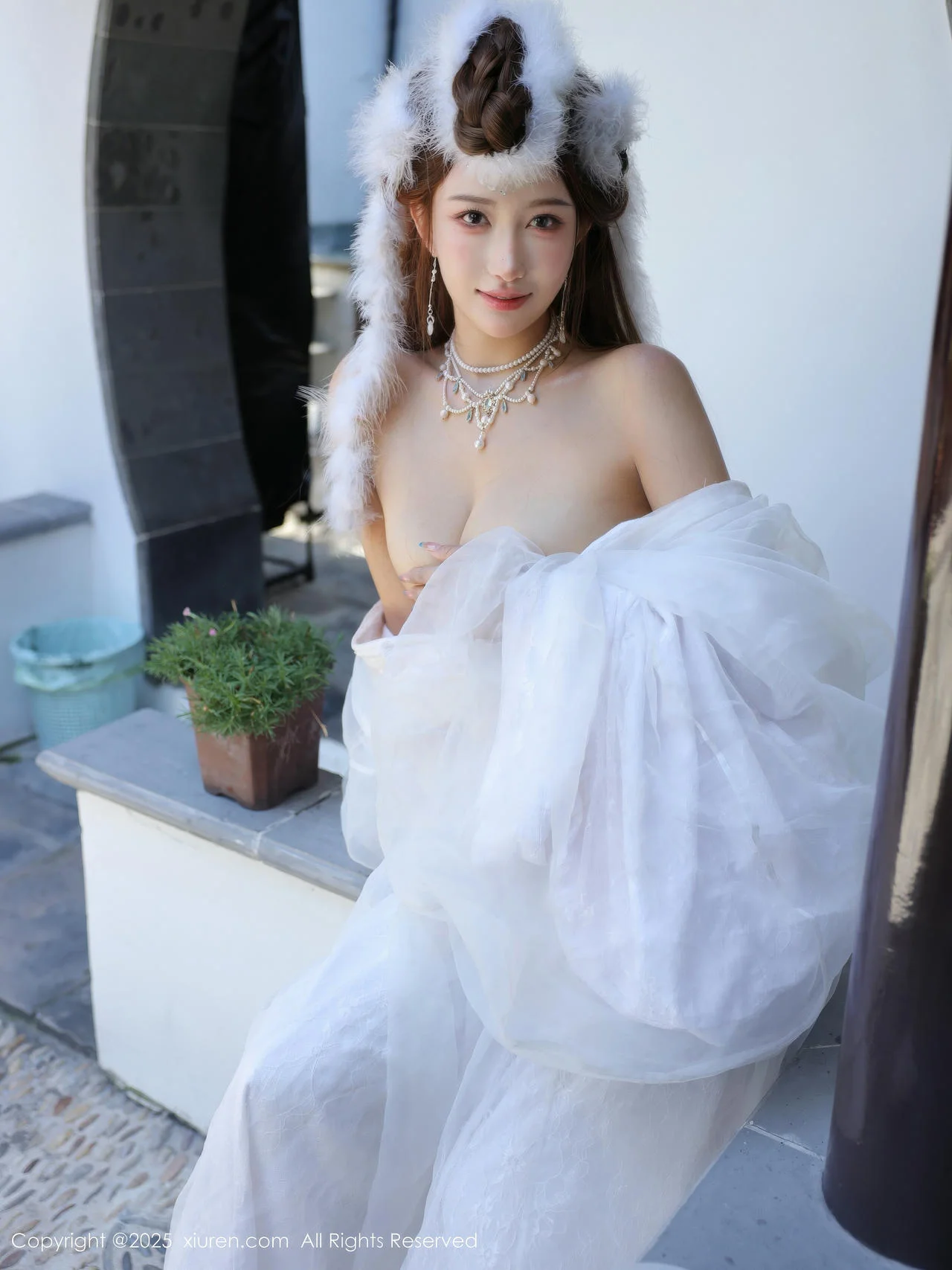 XiuRen 秀人 No.10843 金允希Yuki 白色锦毛鼠装扮 - 67