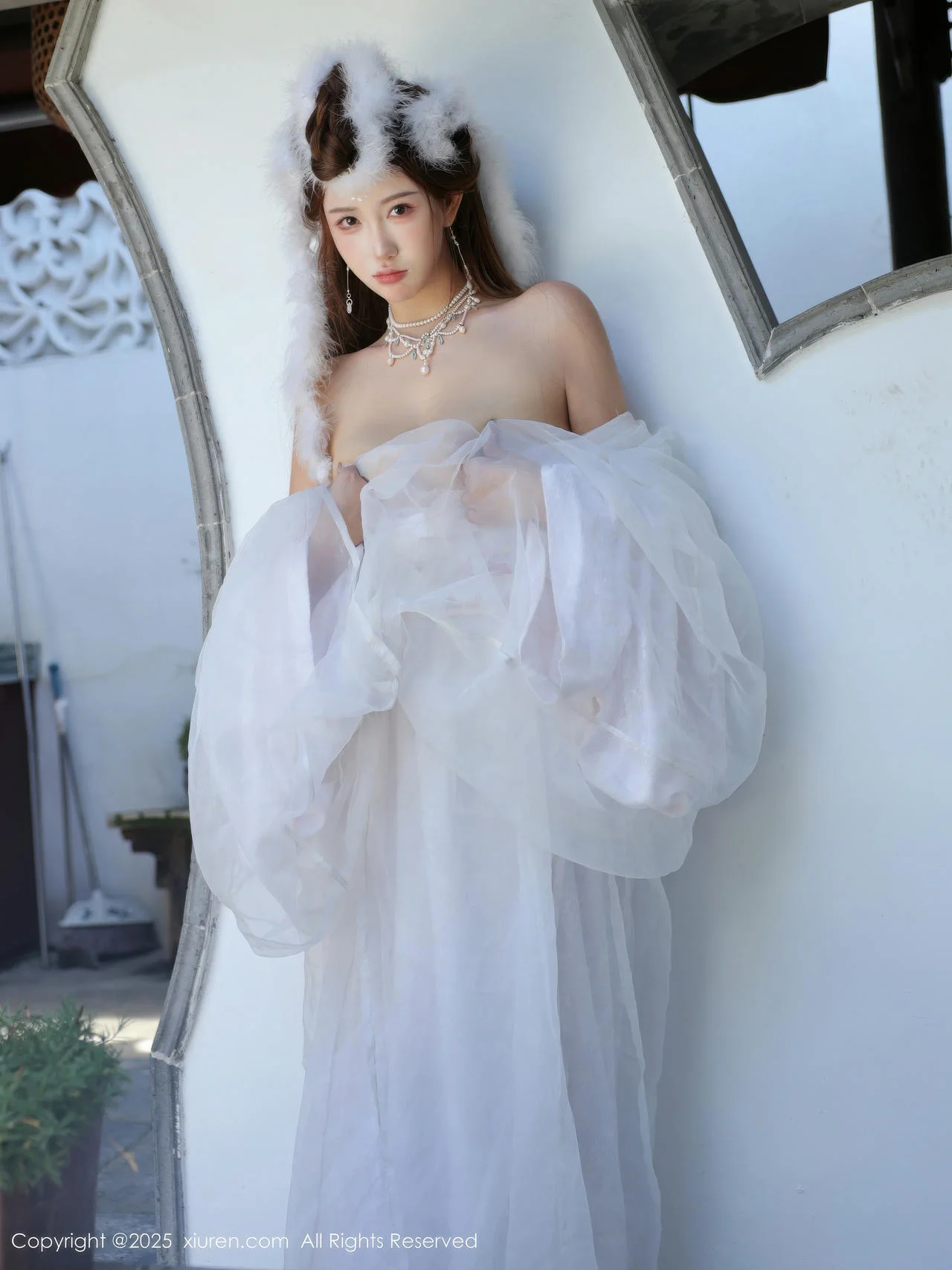 XiuRen 秀人 No.10843 金允希Yuki 白色锦毛鼠装扮 - 70