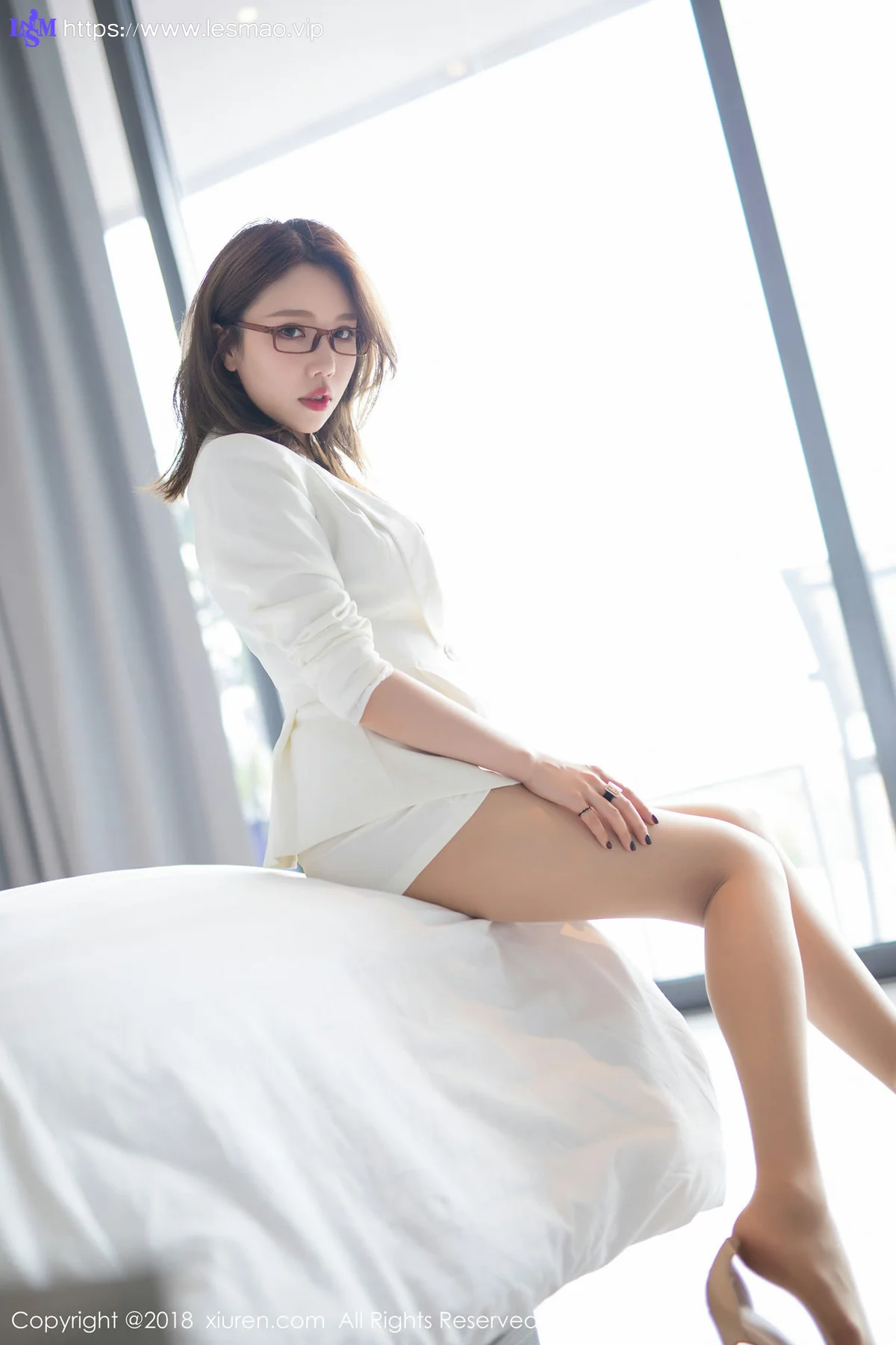 XiuRen 秀人 No.1085 黄楽然 眼镜制服ol - 28