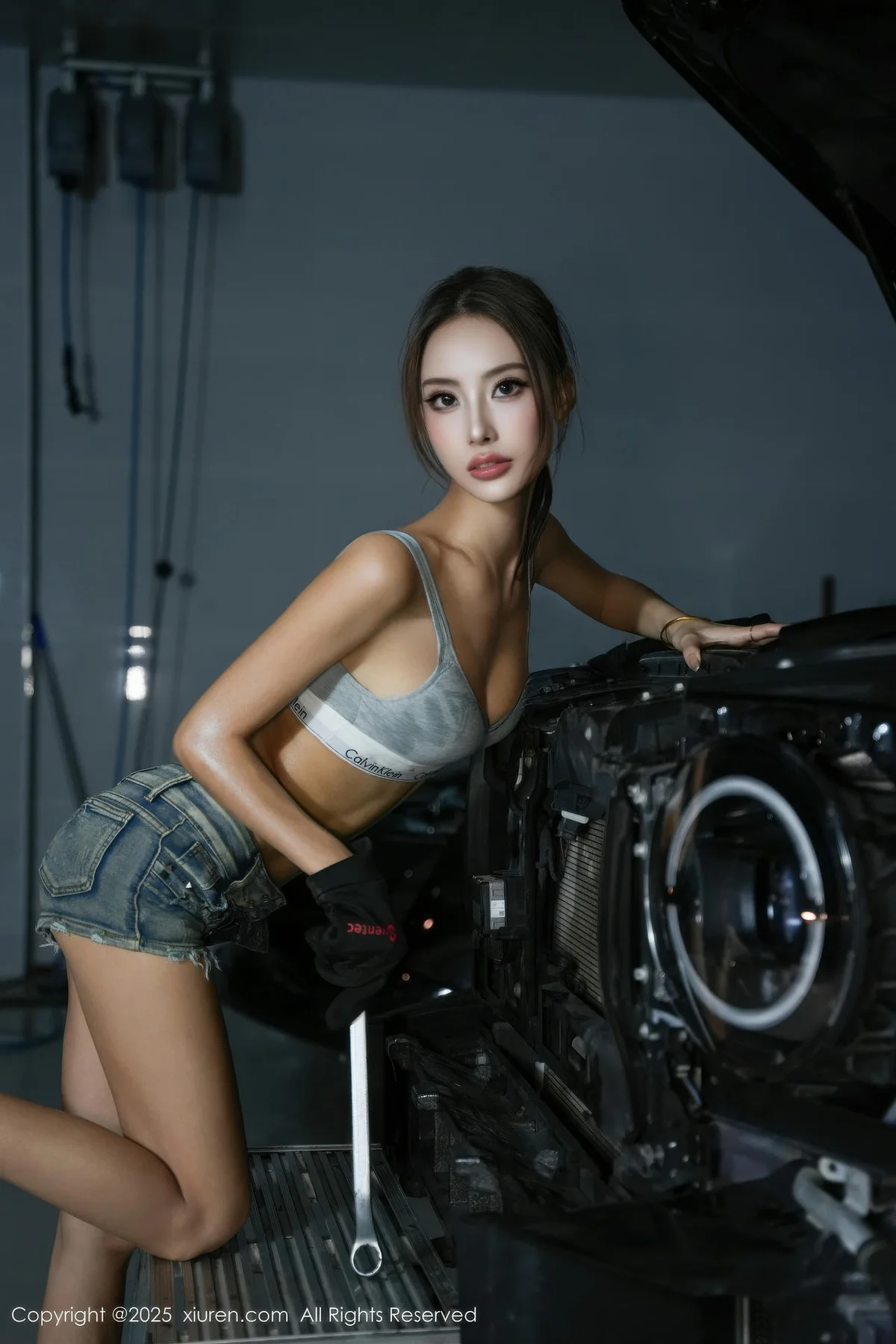 XiuRen 秀人 No.10894 lingyu69 汽车修理工主题拍摄 - 55
