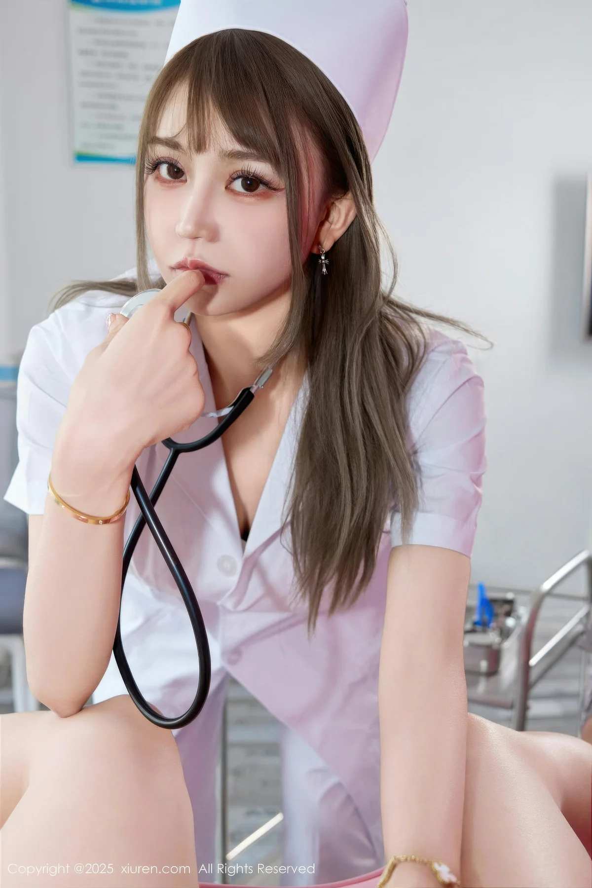 XiuRen 秀人 No.10896 Zoe柚柚 白色护士制服诱惑 - 24