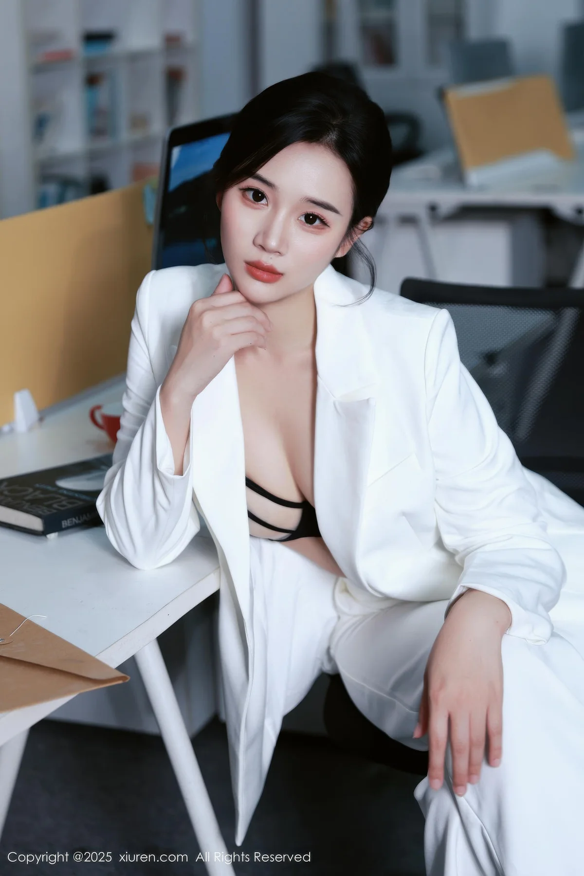 XiuRen 秀人 No.10908 南乔 白色西装黑丝ol - 11