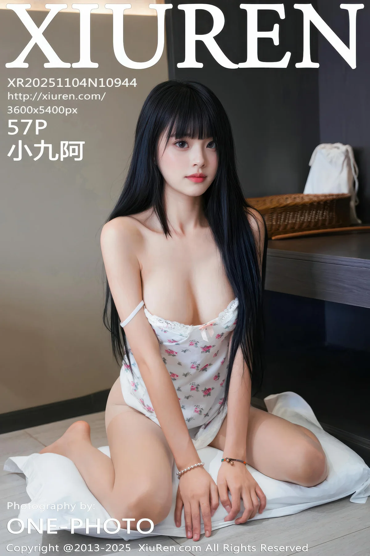XiuRen 秀人 No.10944 小九阿 碎花白吊带原色丝袜 - 58