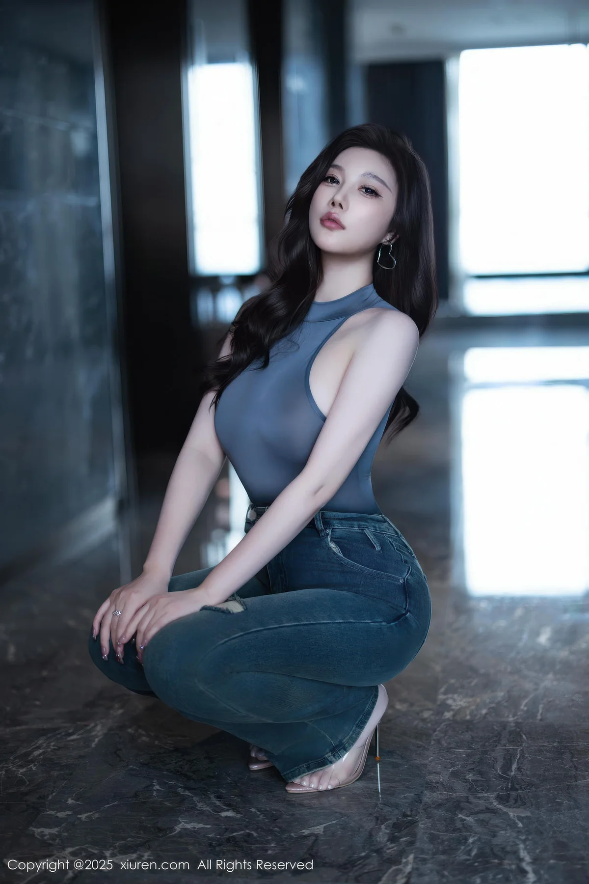 XiuRen 秀人 No.10952 CHENCHEN 灰色服饰牛仔裤 - 17