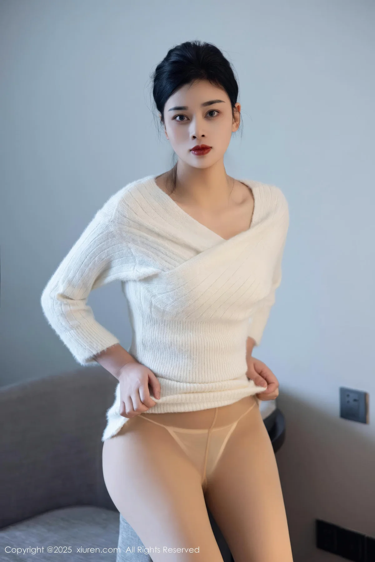 XiuRen 秀人 No.10986 徐清妍 白色毛衣肉色丝袜 - 25
