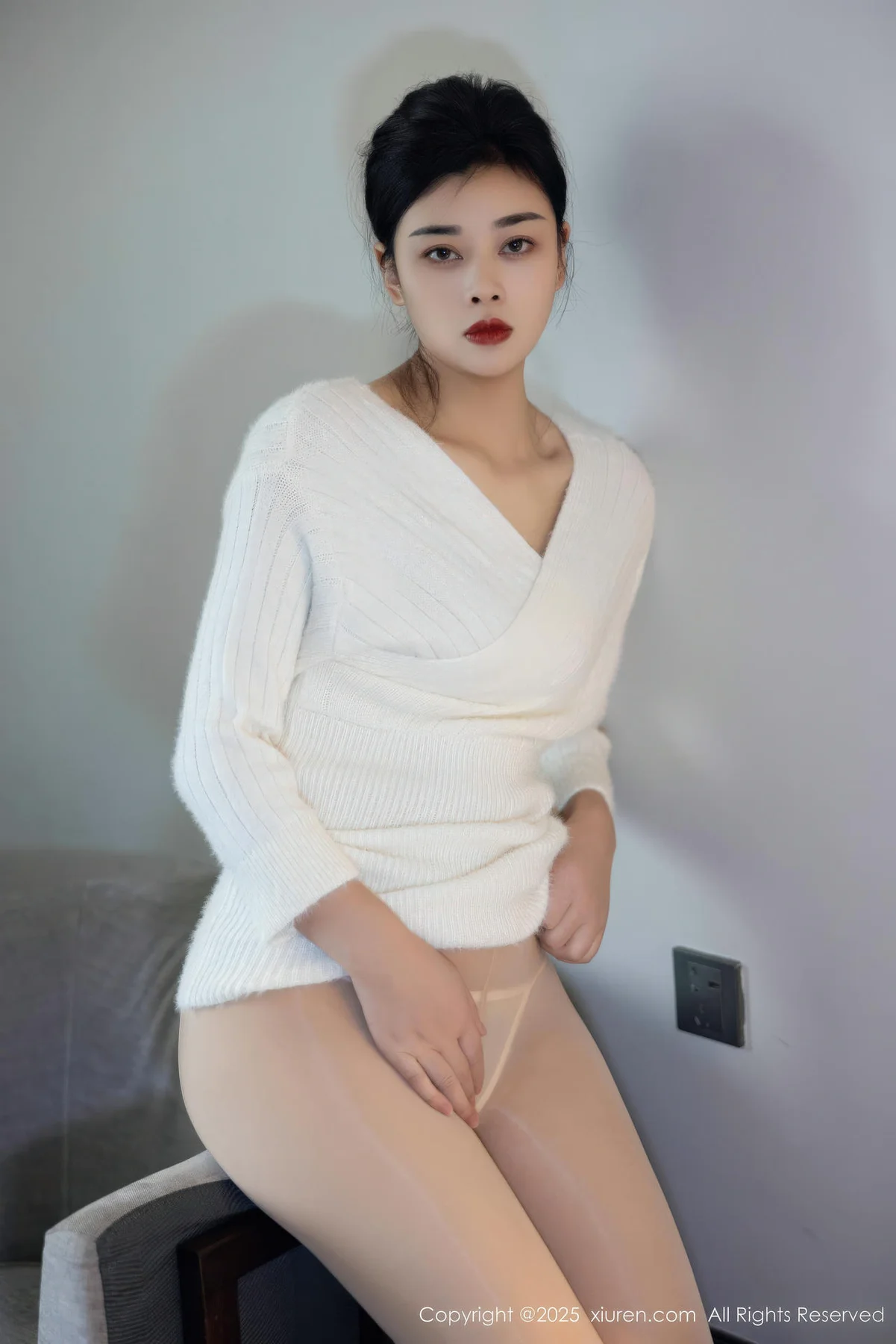 XiuRen 秀人 No.10986 徐清妍 白色毛衣肉色丝袜 - 34