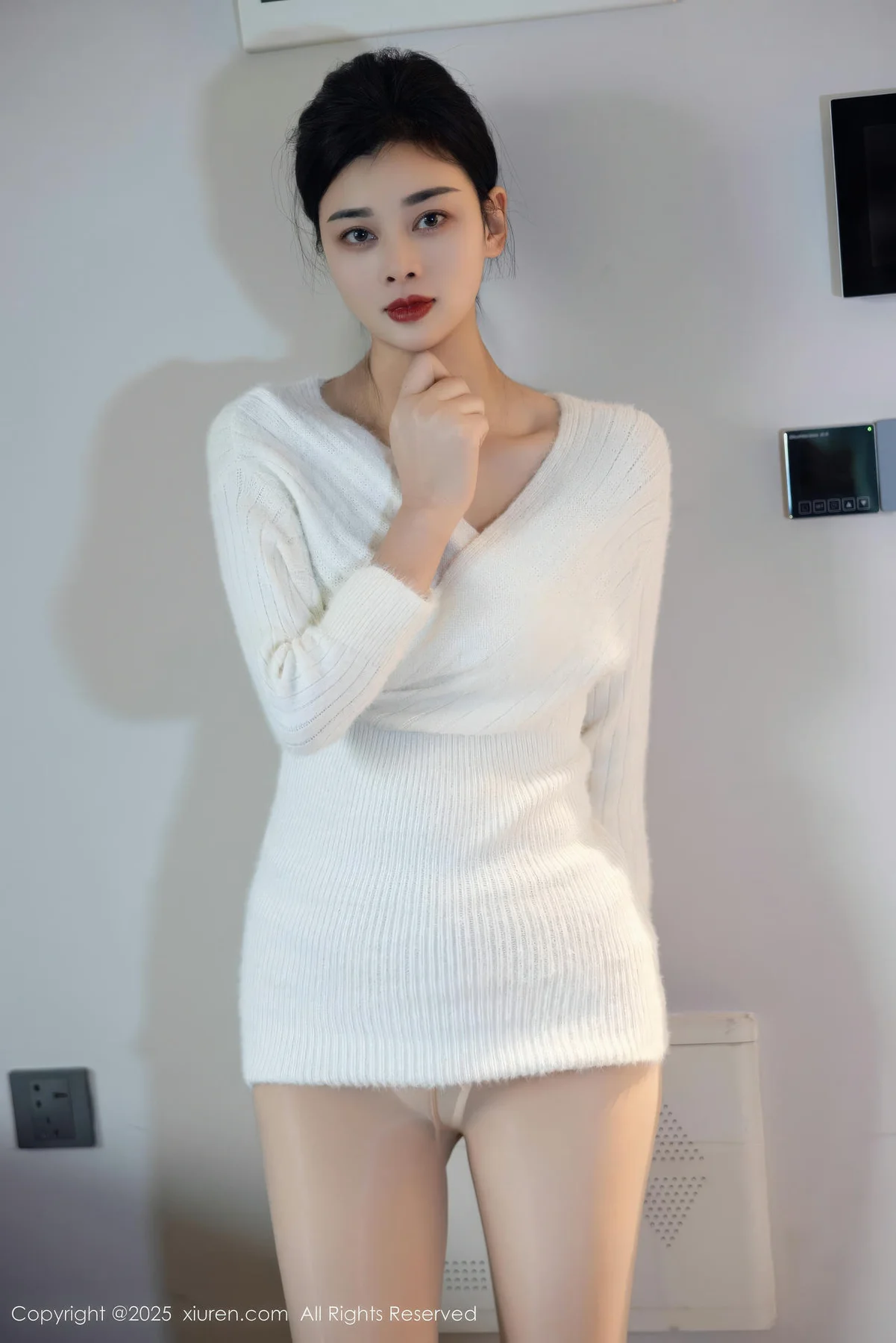 XiuRen 秀人 No.10986 徐清妍 白色毛衣肉色丝袜 - 37