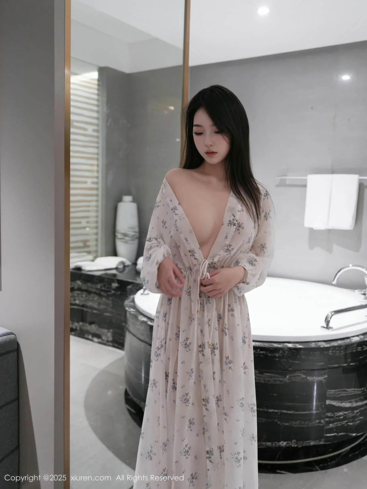 XiuRen 秀人 No.10988 烧烧小桃 蓝色连衣短裙 - 37