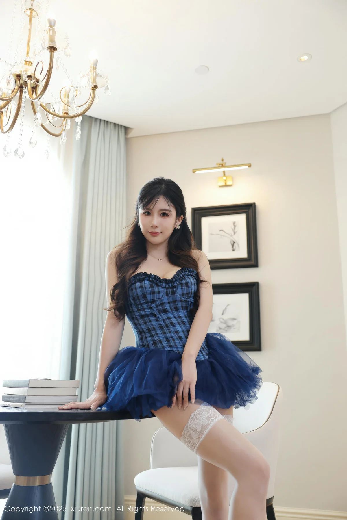 XiuRen 秀人 No.10990 小肉肉咪  童颜少女蓬蓬裙白色丝袜 - 5