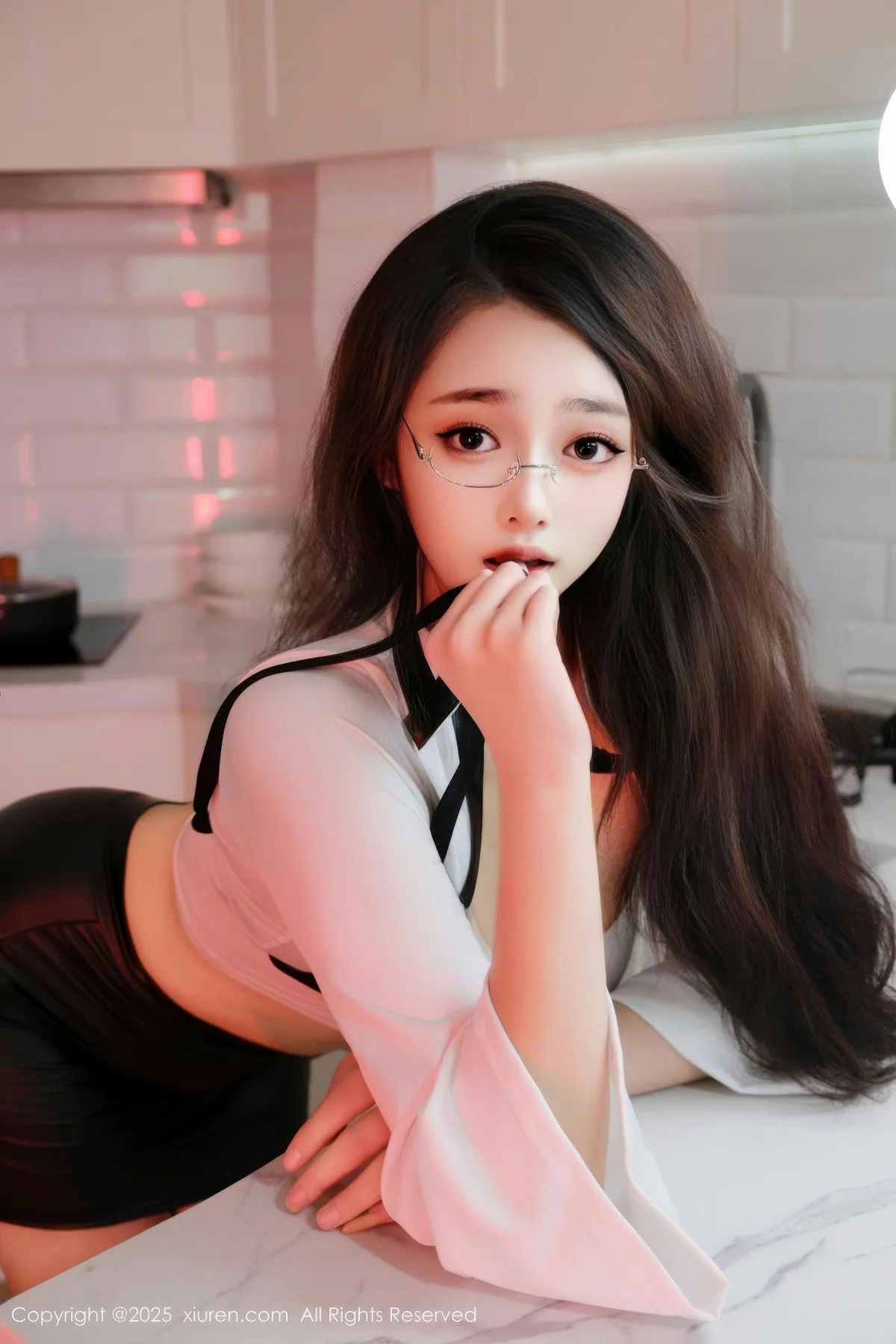 XiuRen 秀人 No.10993 福福Thrive 丰满少女超短裤 - 33