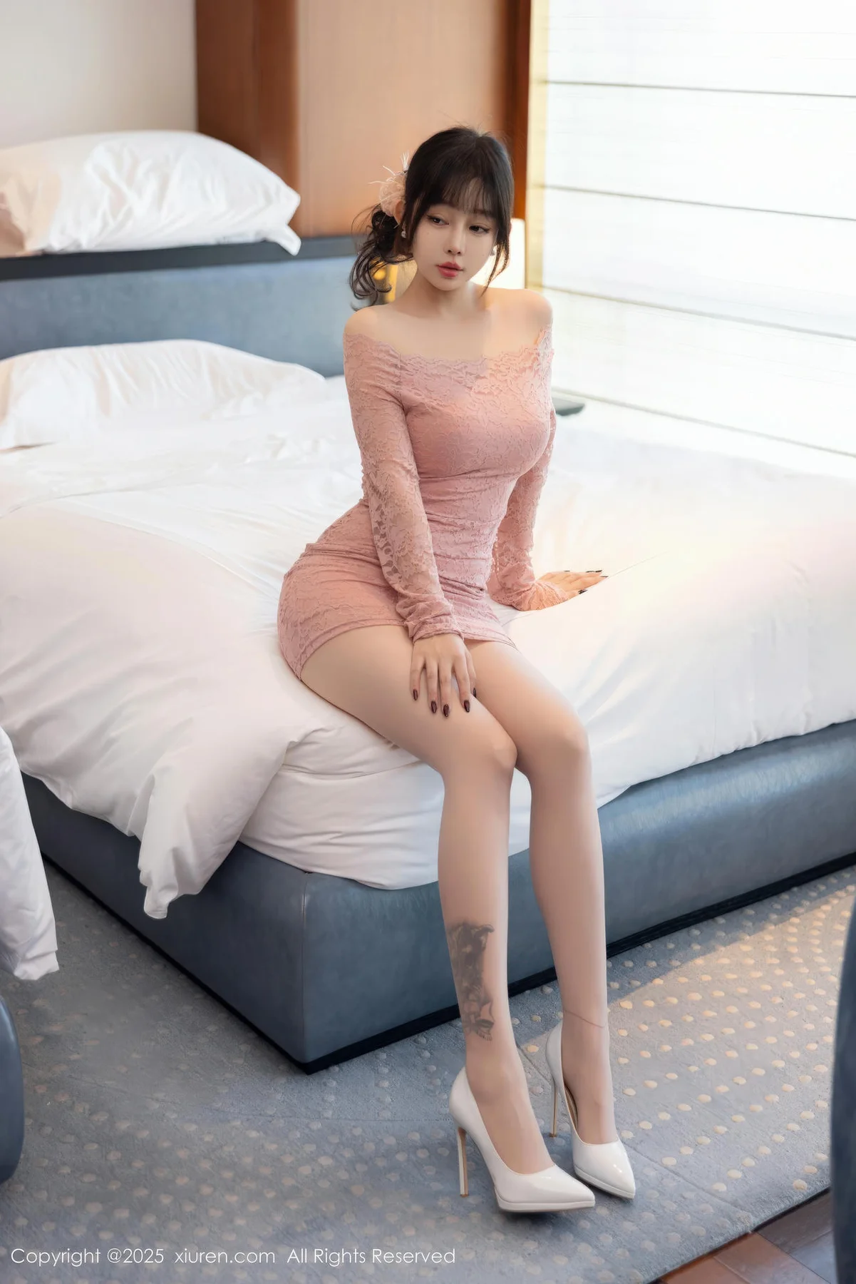 XiuRen 秀人 No.11043 王羽纯 短裙诱人原色丝袜 - 5