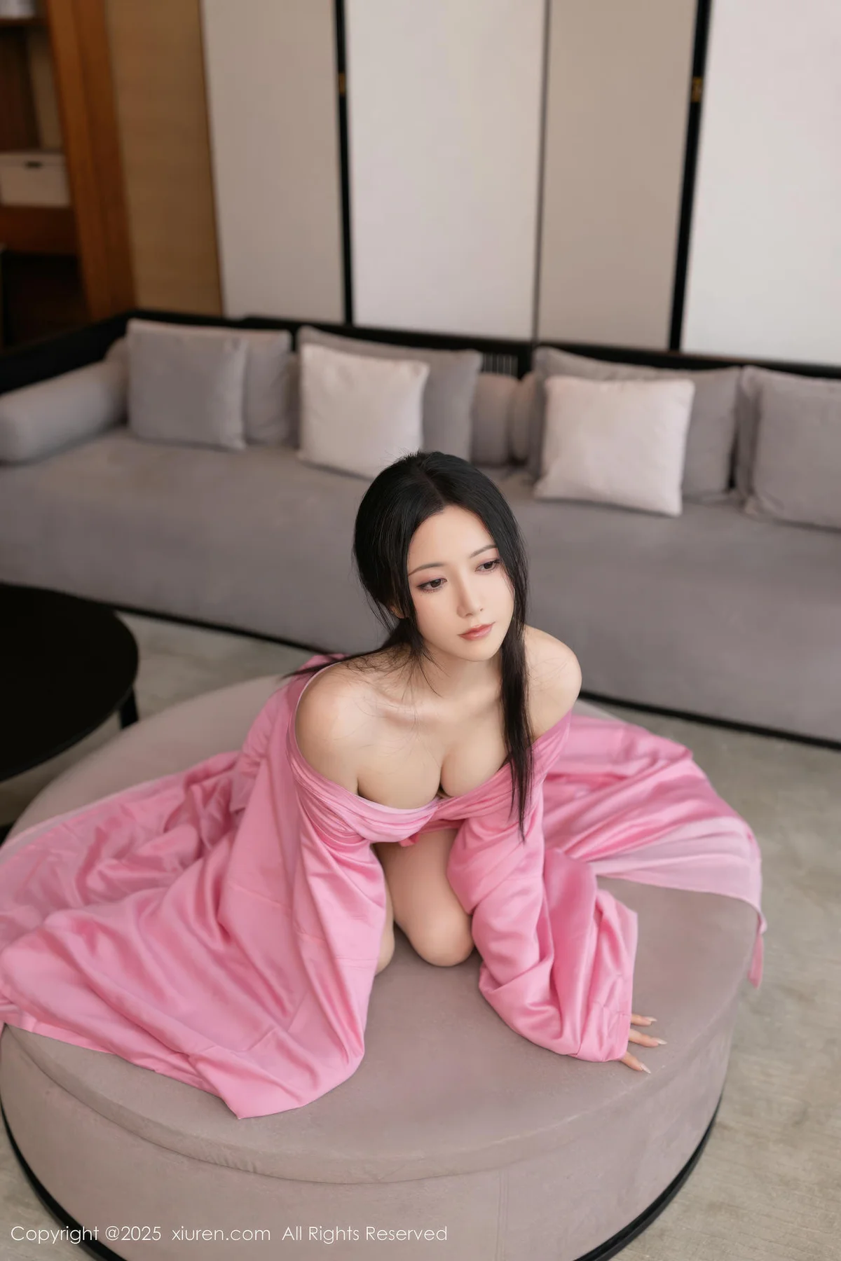 XiuRen 秀人 No.11049 鱼子酱Fish 粉色月影纱肉色丝袜 - 33