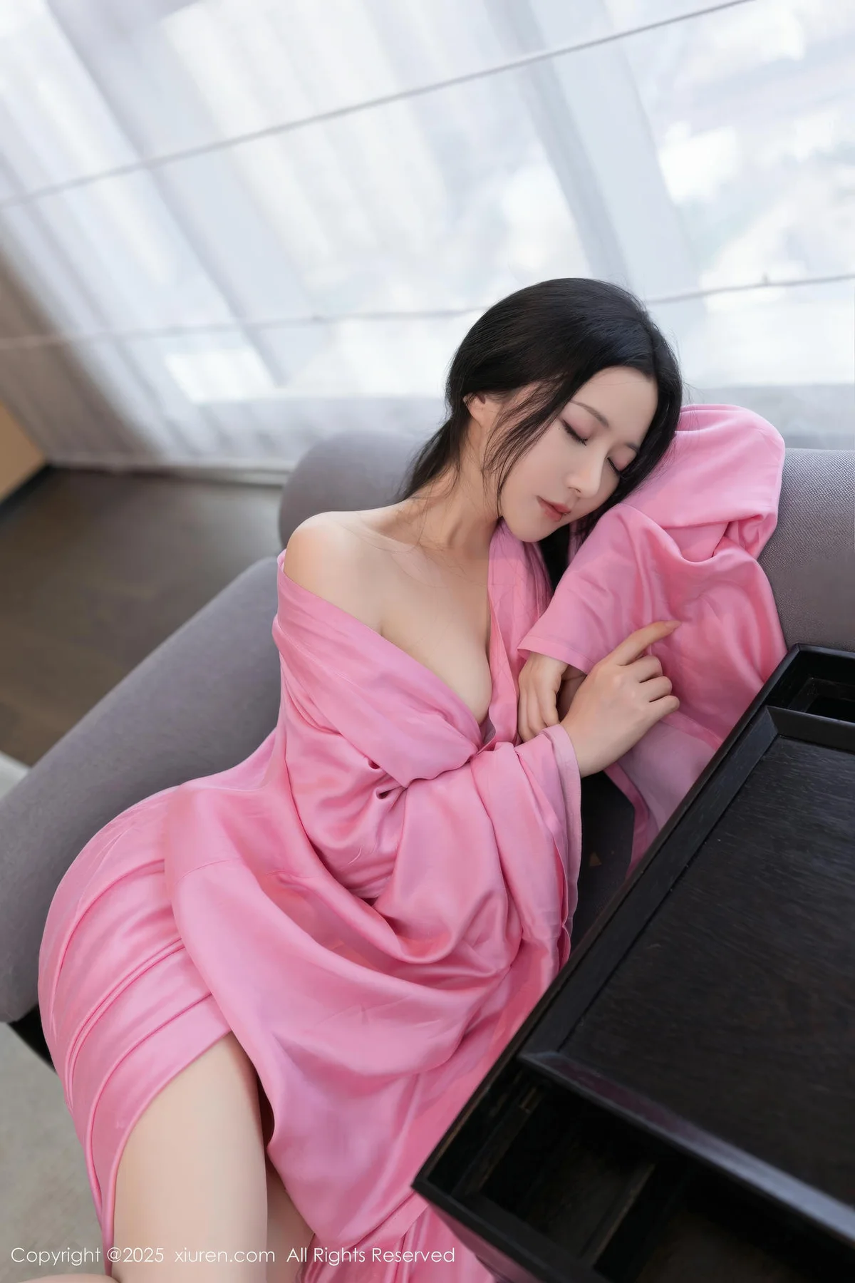 XiuRen 秀人 No.11049 鱼子酱Fish 粉色月影纱肉色丝袜 - 37