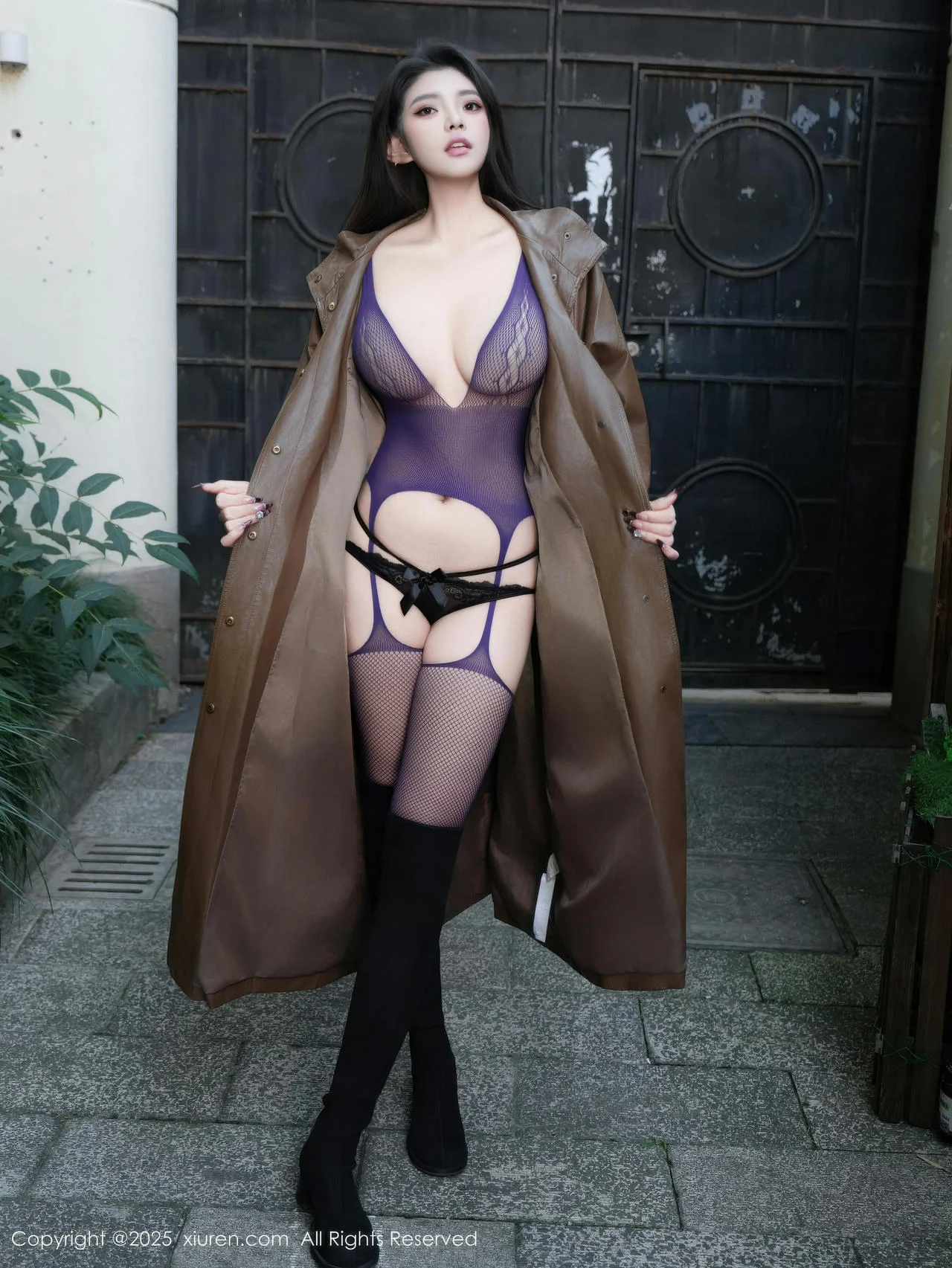 XiuRen 秀人 No.11067 冬安 巨乳性感皮大衣 - 15