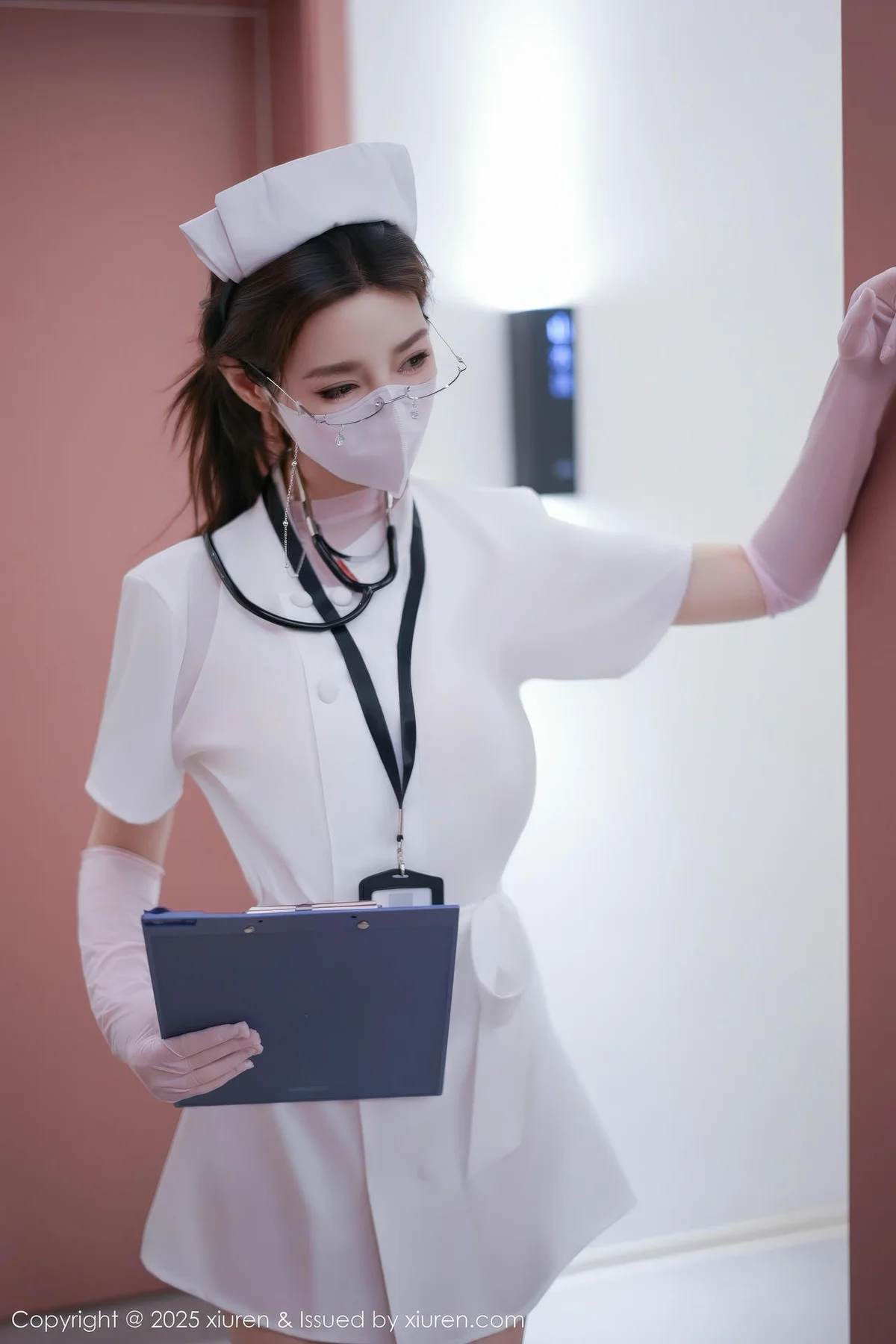 XiuRen 秀人 No.11099 Twins桃桃 护士制服主题写真 - 6