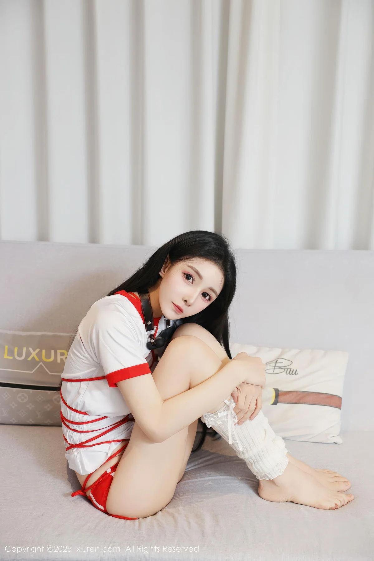 XiuRen 秀人 No.11110 许微微呀 白色T恤性感诱人丝袜 - 80
