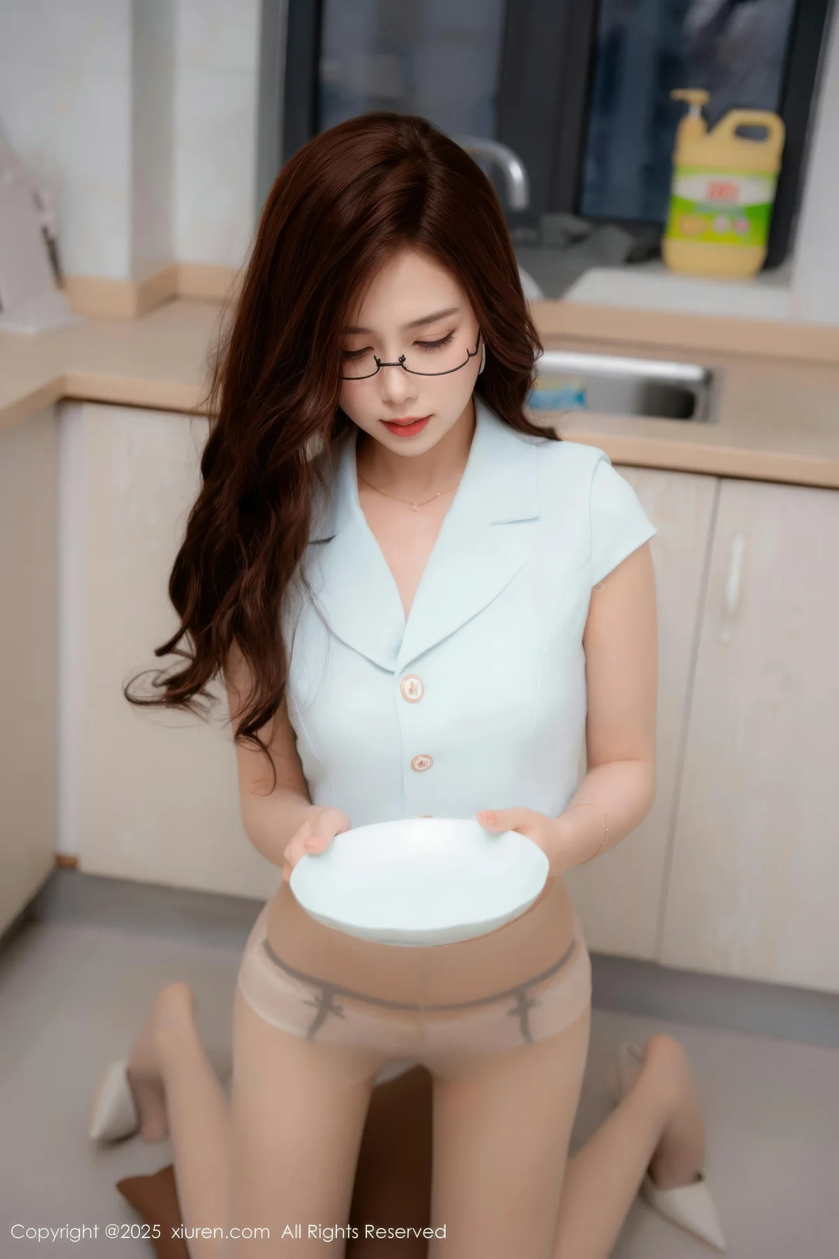 XiuRen 秀人 No.11162 拍黄瓜girl 浅色套装肉色丝袜 - 55