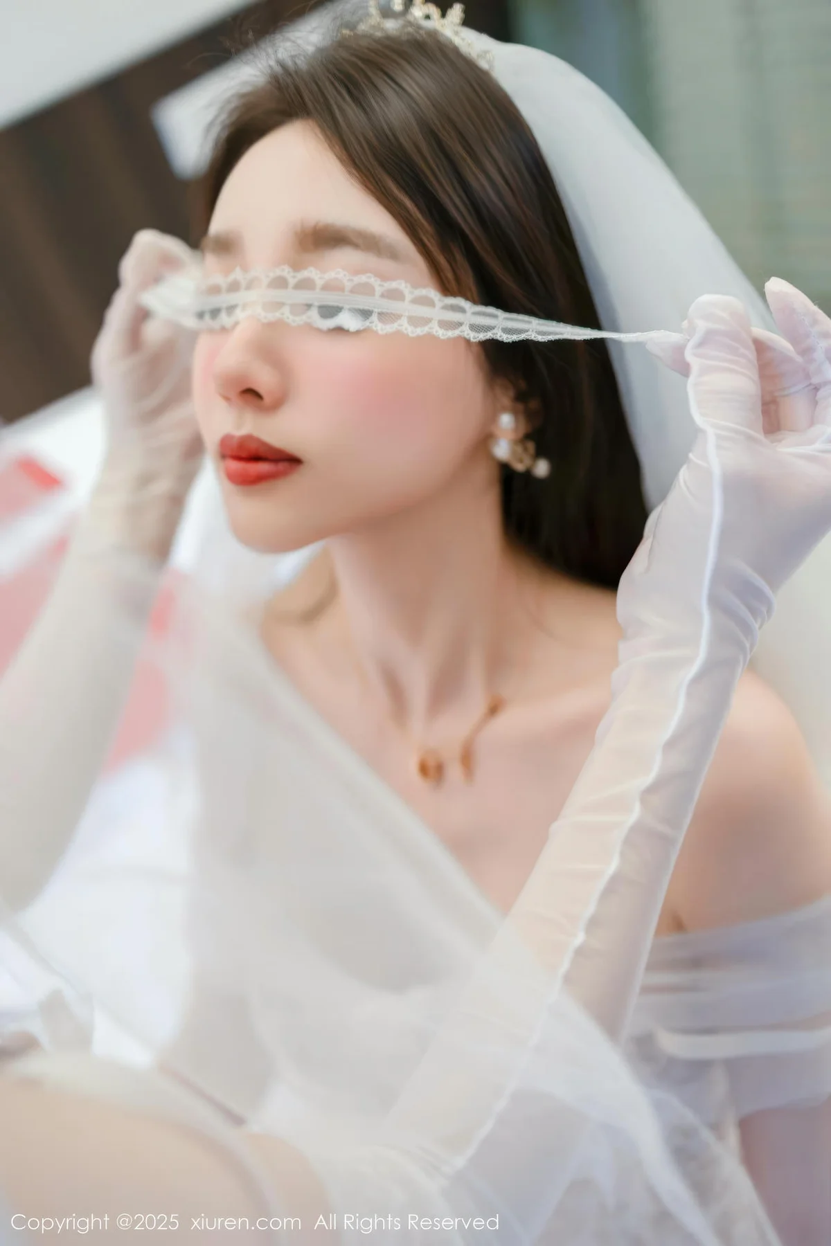 XiuRen 秀人 No.11184 Twins天夭 两位白色蕾丝婚纱 - 37