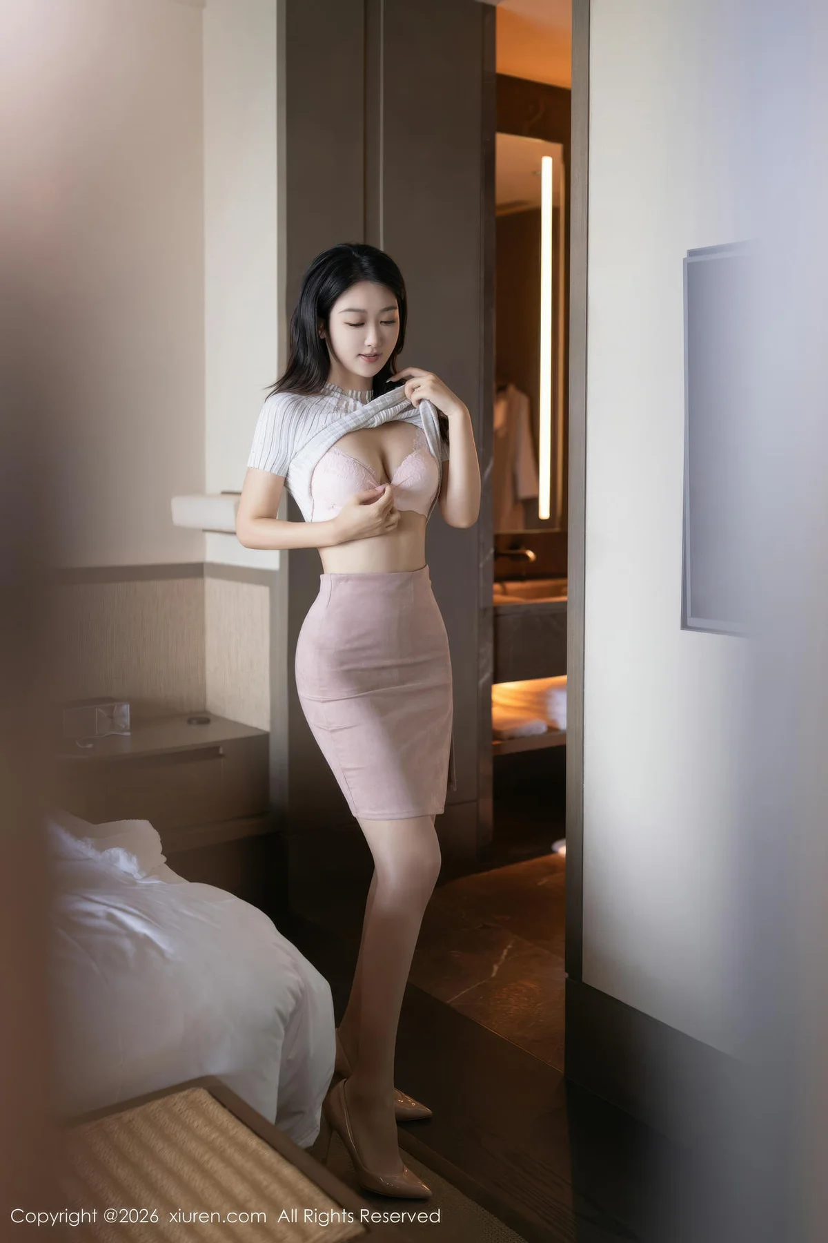 XiuRen 秀人 No.11195 唐安琪 粉色内衣诱人肉色丝袜 - 16