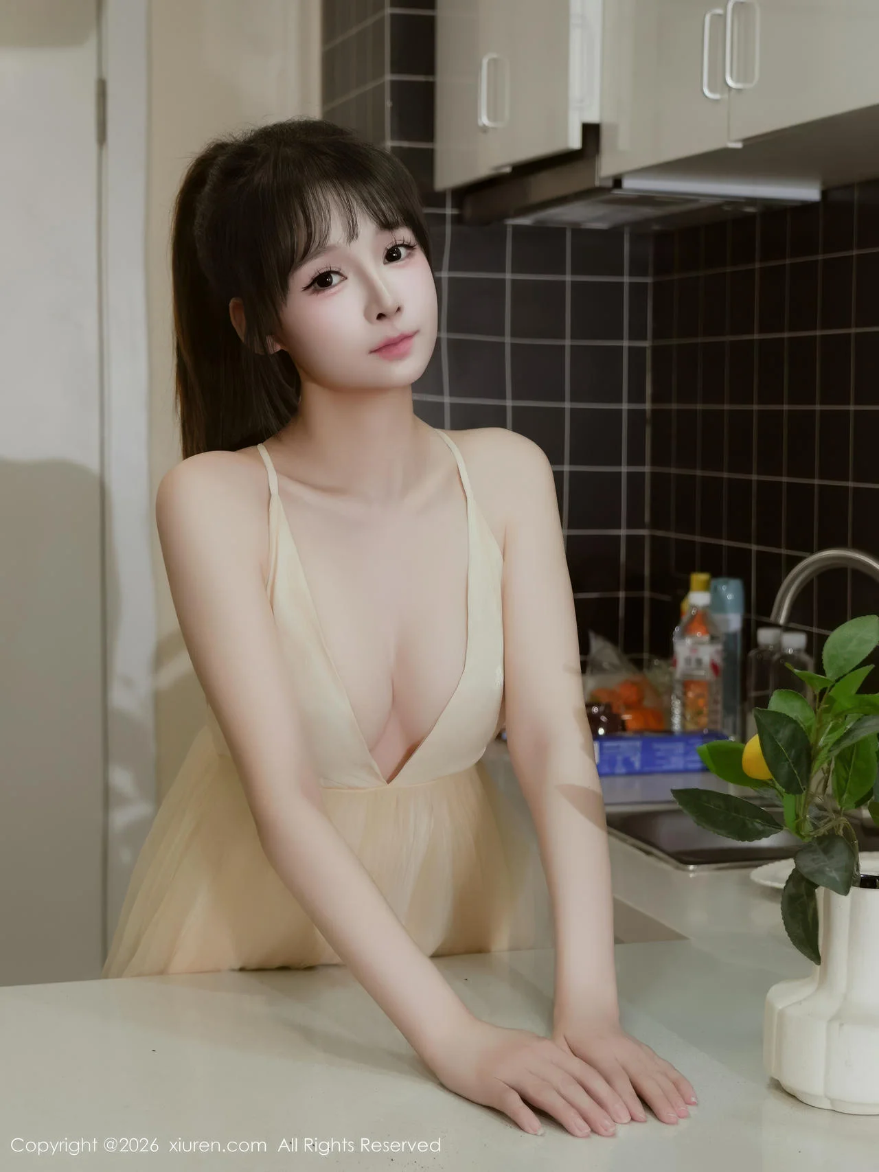 XiuRen 秀人 No.11196 沈蜜儿 少女黄色连衣裙白丝 - 43