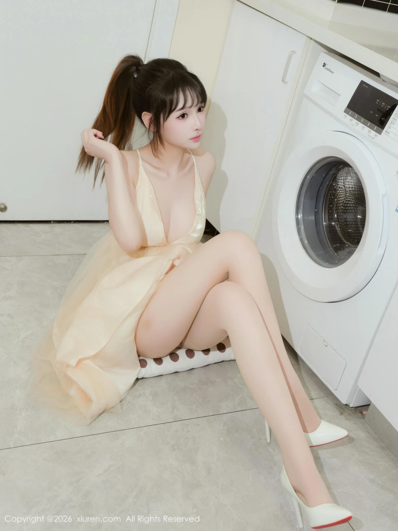 XiuRen 秀人 No.11196 沈蜜儿 少女黄色连衣裙白丝 - 55
