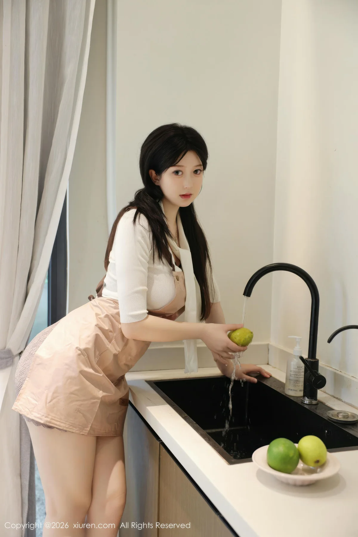 XiuRen 秀人 No.11207 奶思兔巨乳首套写真紫色包臀裙 - 26