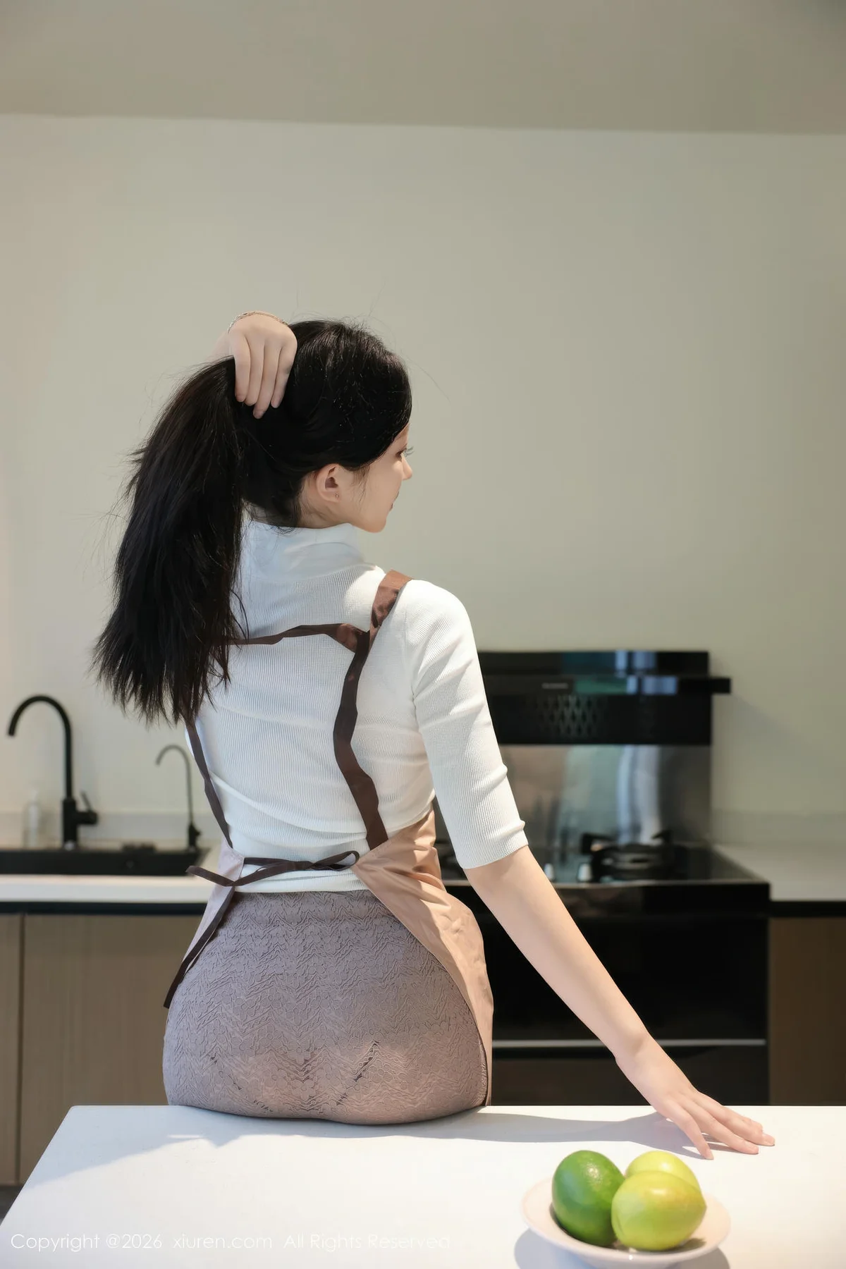 XiuRen 秀人 No.11207 奶思兔巨乳首套写真紫色包臀裙 - 37