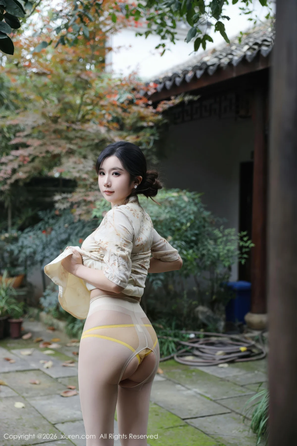 XiuRen 秀人 No.11214 小肉肉咪 浅黄色旗袍户外 - 48