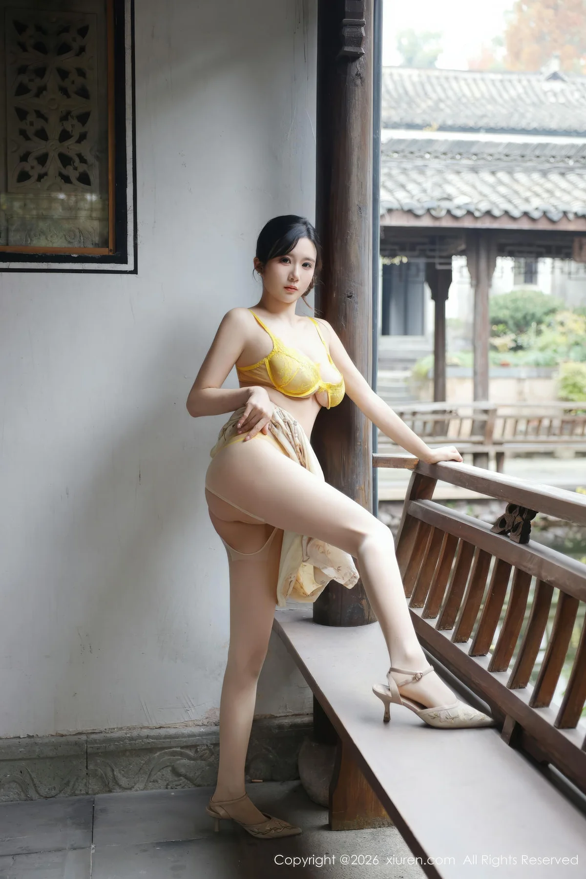 XiuRen 秀人 No.11214 小肉肉咪 浅黄色旗袍户外 - 61