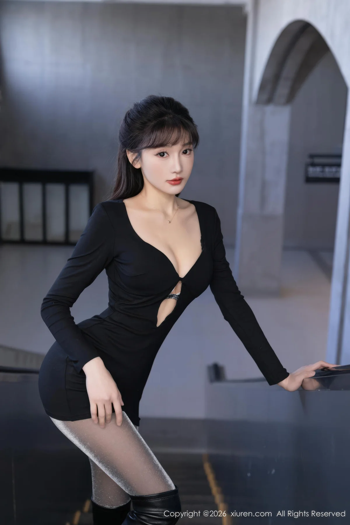 XiuRen 秀人 No.11236 陆萱萱 黑色皮靴魅惑黑丝 - 4