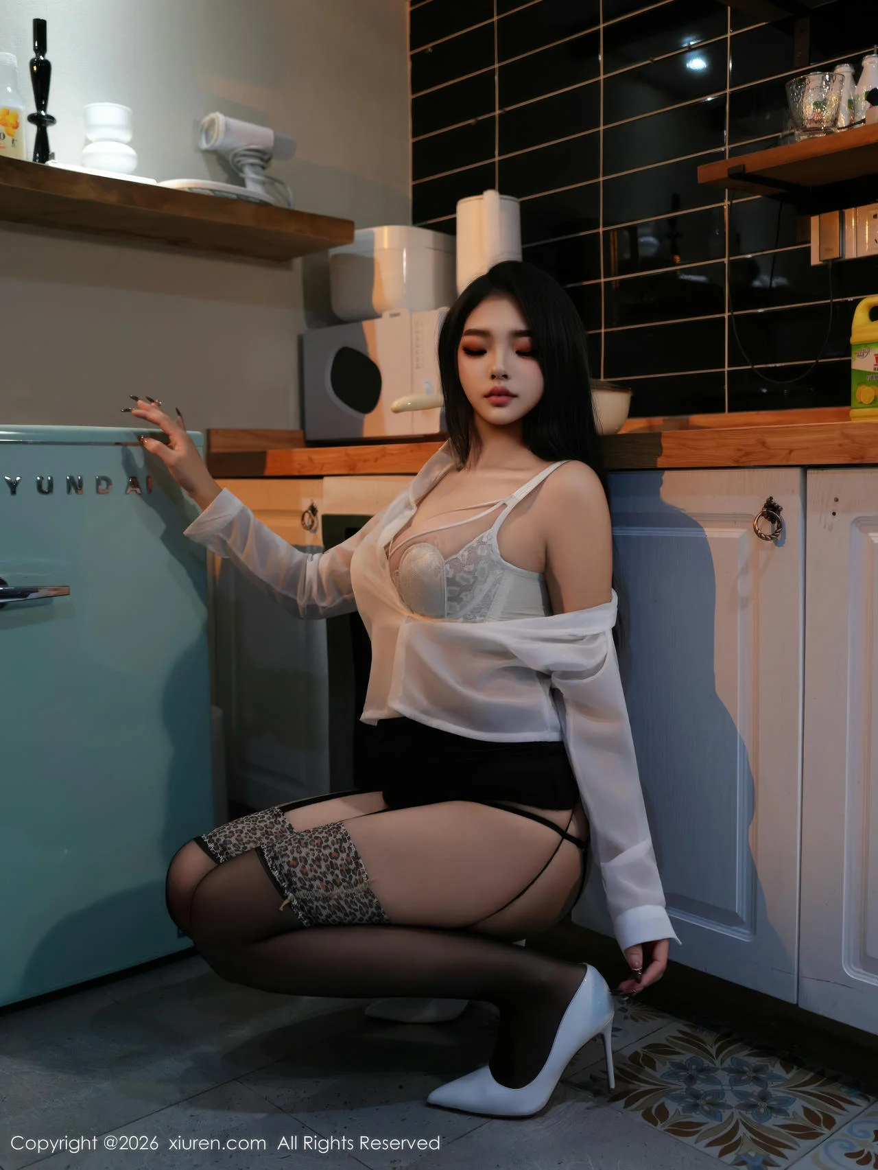 XiuRen 秀人 No.11251 冬安 黑色短裙魅惑黑丝 - 41