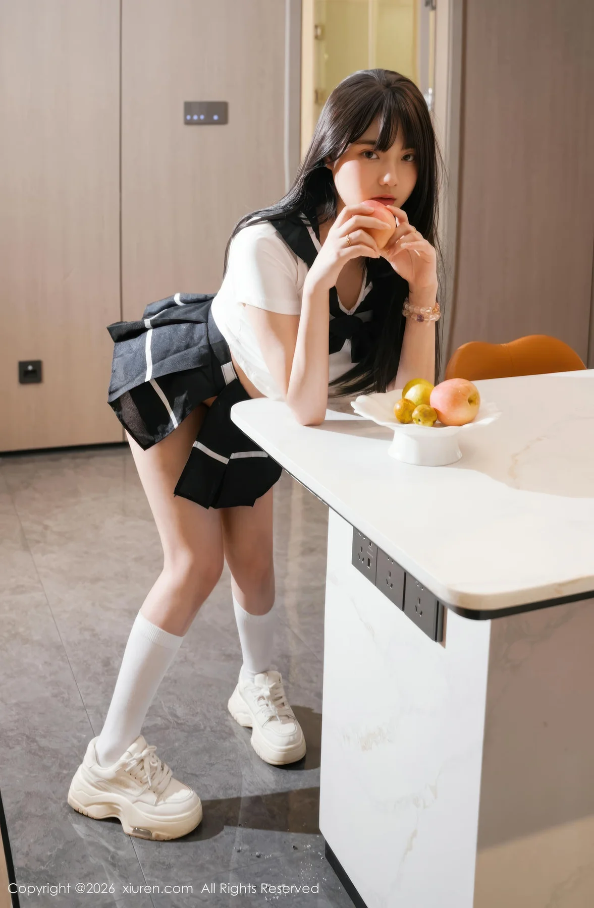 XiuRen 秀人 No.11256 软情 清纯少女黑色短裙 - 16
