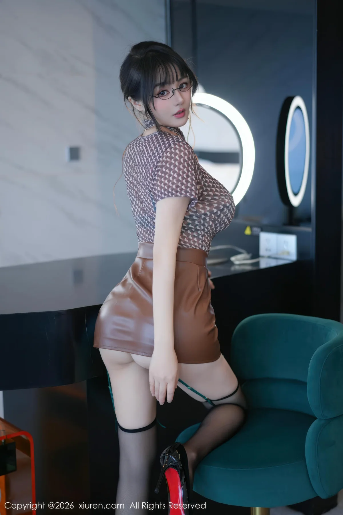 XiuRen 秀人 No.11268 沈南汐RuRu 性感棕色皮短裙 - 13