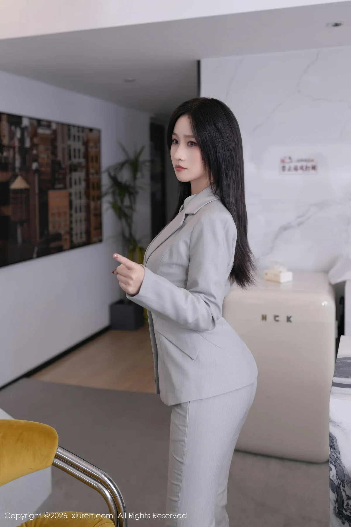 XiuRen 秀人 No.11285 杏子Yada 灰色OL服饰 - 9