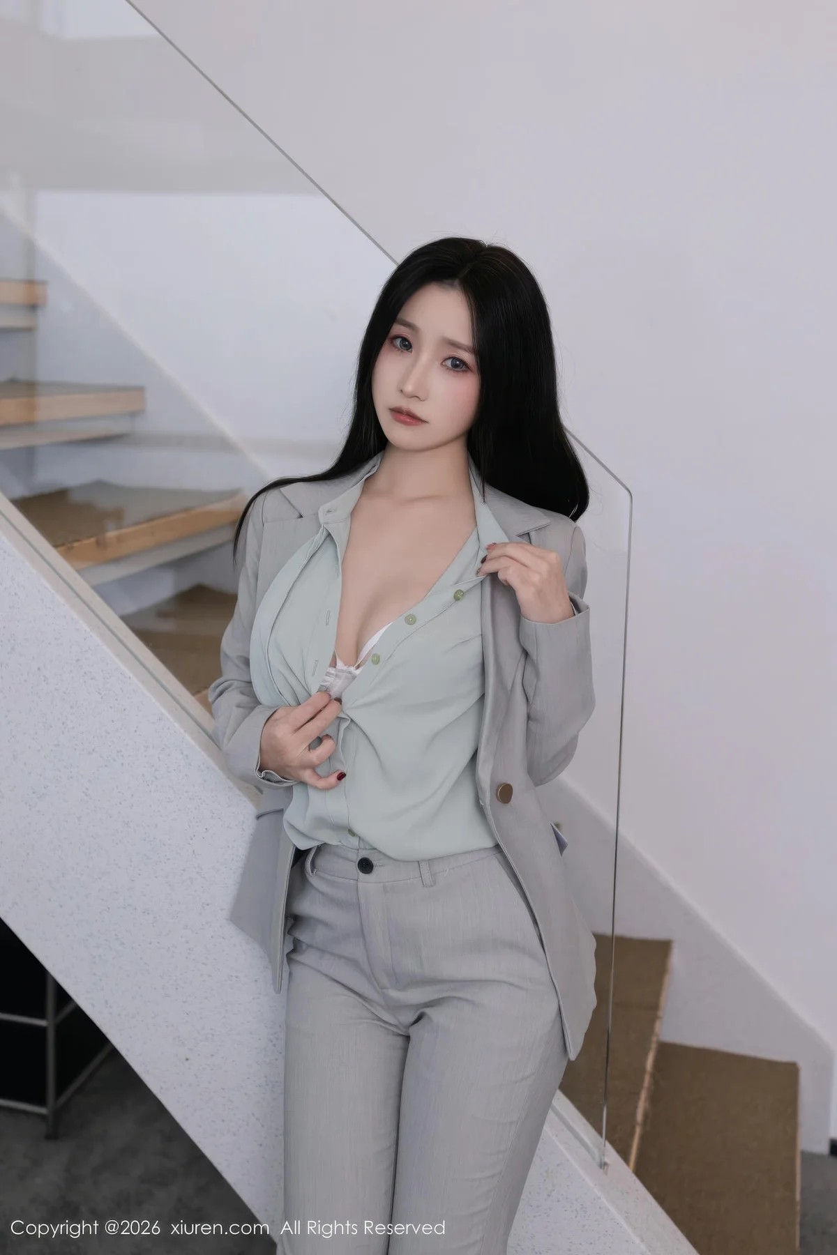XiuRen 秀人 No.11285 杏子Yada 灰色OL服饰 - 20