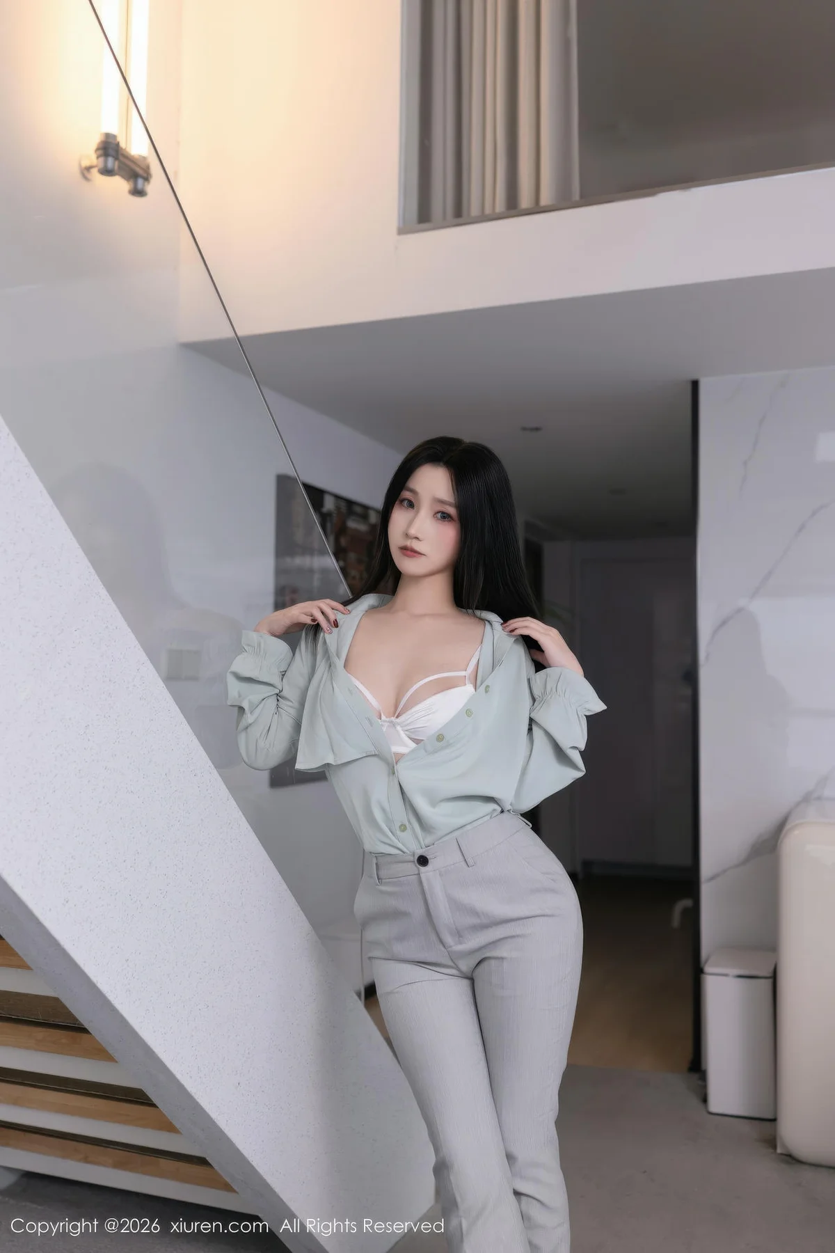 XiuRen 秀人 No.11285 杏子Yada 灰色OL服饰 - 24