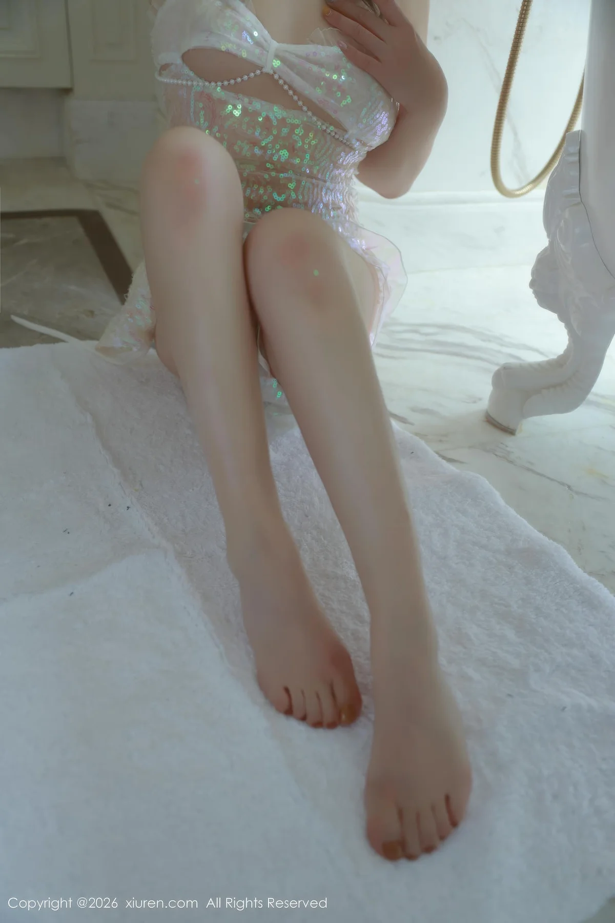 XiuRen 秀人 No.11298 小薯条nienie 浅色情趣服饰 - 43