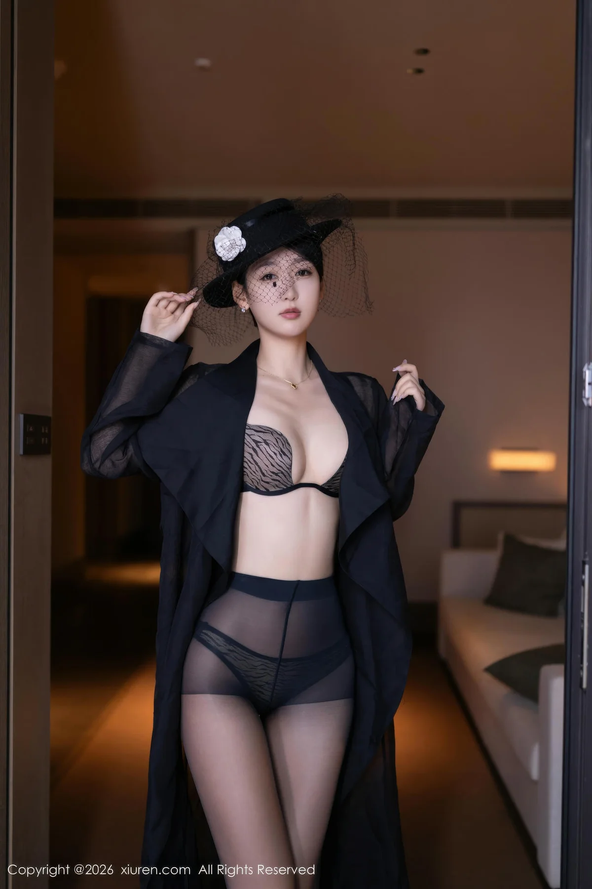 XiuRen 秀人 No.11309 唐安琪 黑丝翘臀ol丝袜 - 19