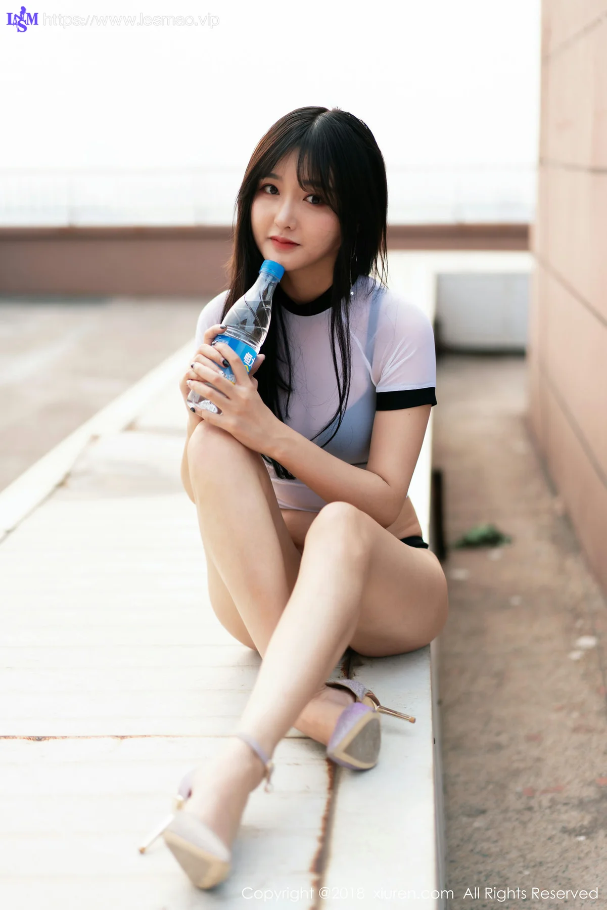 XiuRen 秀人 No.1153 拉拉Lala阳台萝莉 - 18