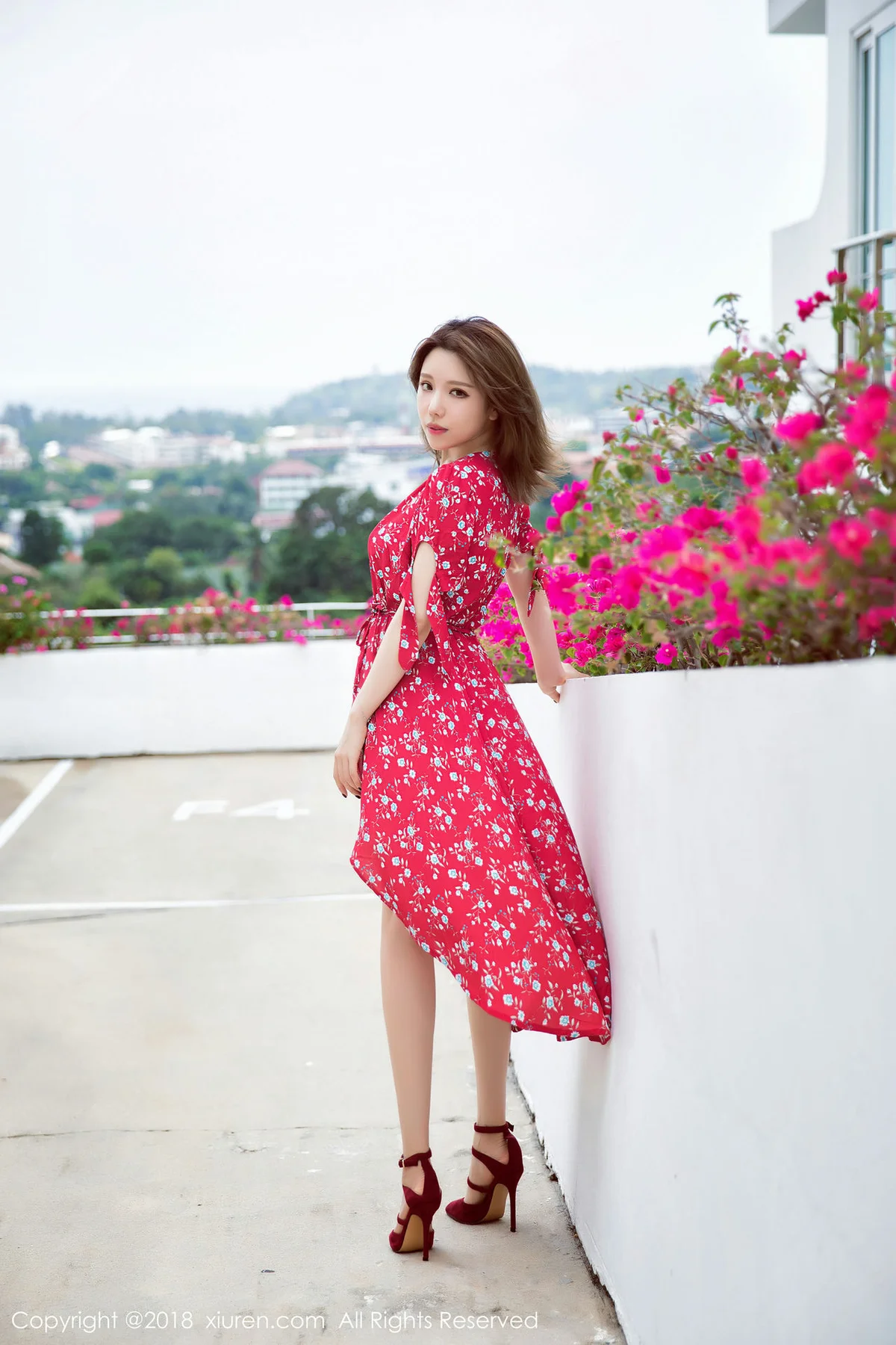 XiuRen 秀人 No.1284 黄楽然 花季旅拍女神 - 28