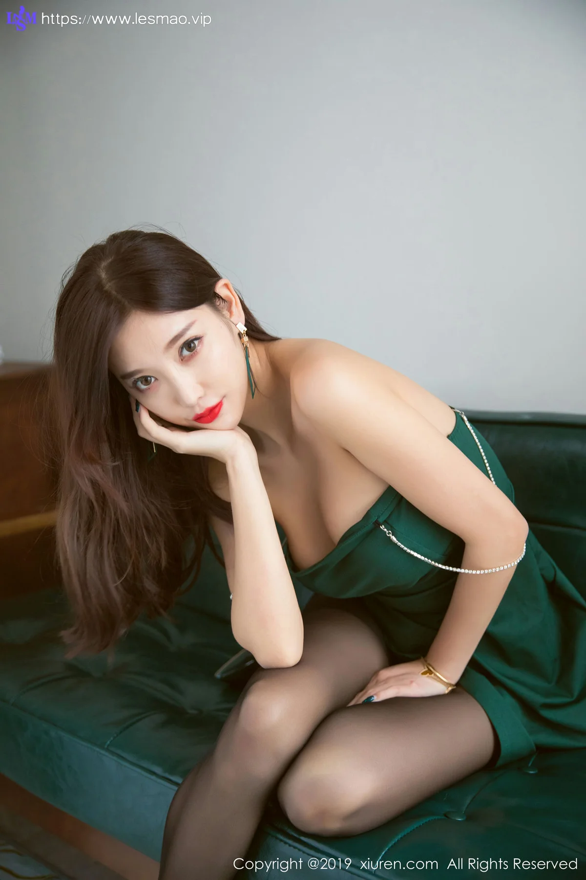 XiuRen 秀人 No.1425 杨晨晨sugar 黑丝美腿写真 - 58