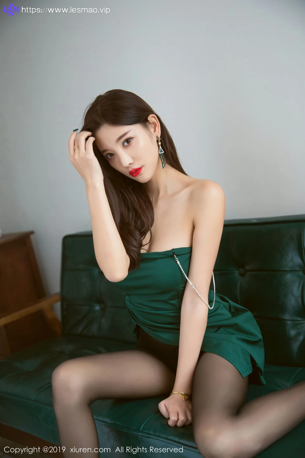 XiuRen 秀人 No.1425 杨晨晨sugar 黑丝美腿写真 - 60