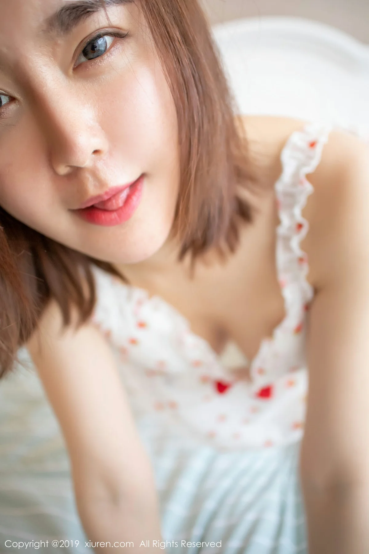 XiuRen 秀人 No.1471 youmi悠蜜 草莓内衣私房 - 17
