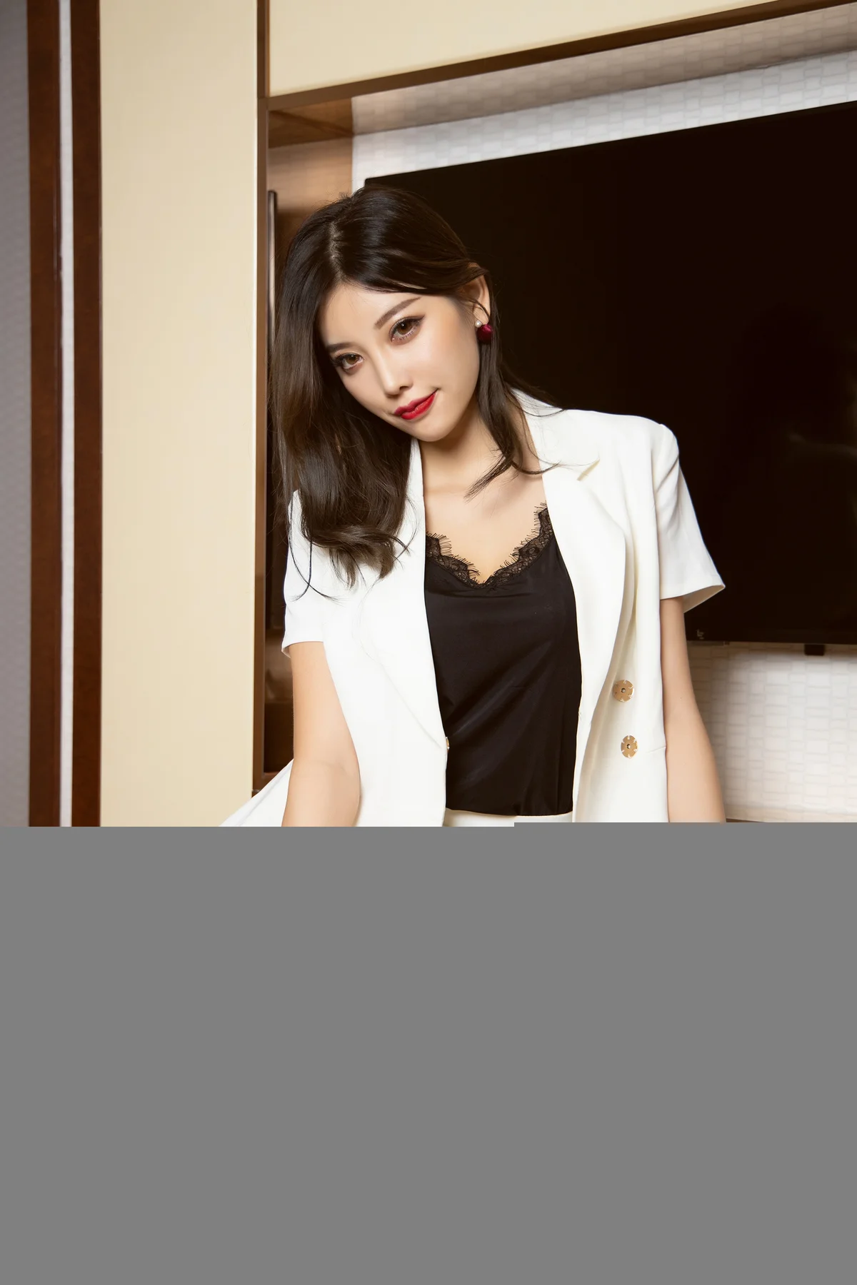 XiuRen 秀人 No.1599 杨晨晨sugar 90P居家女友蕾丝美腿 - 38