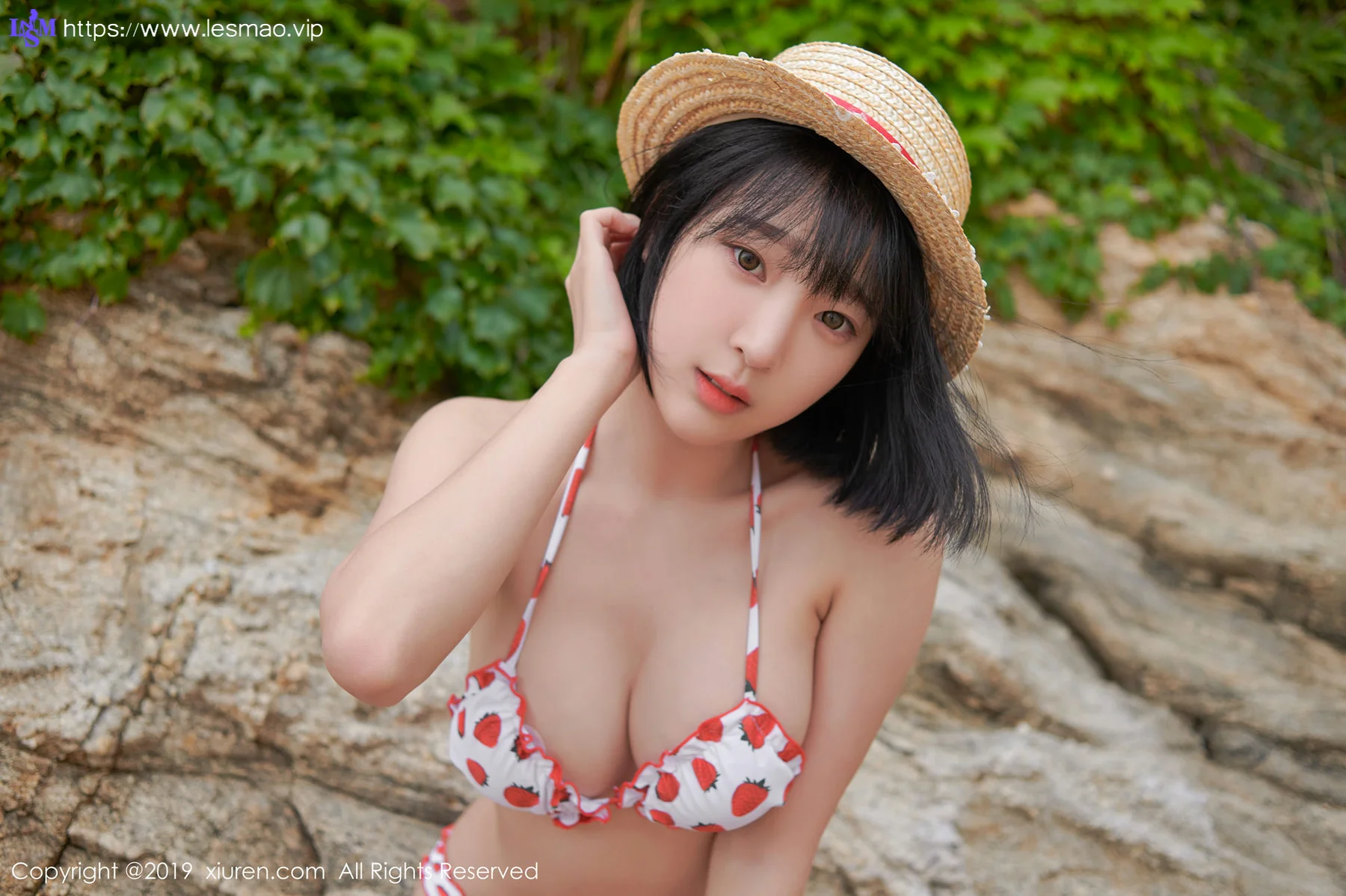 XiuRen 秀人 No.1611 模特卿卿 诱惑死库水韩国旅拍第二套写真 - 33