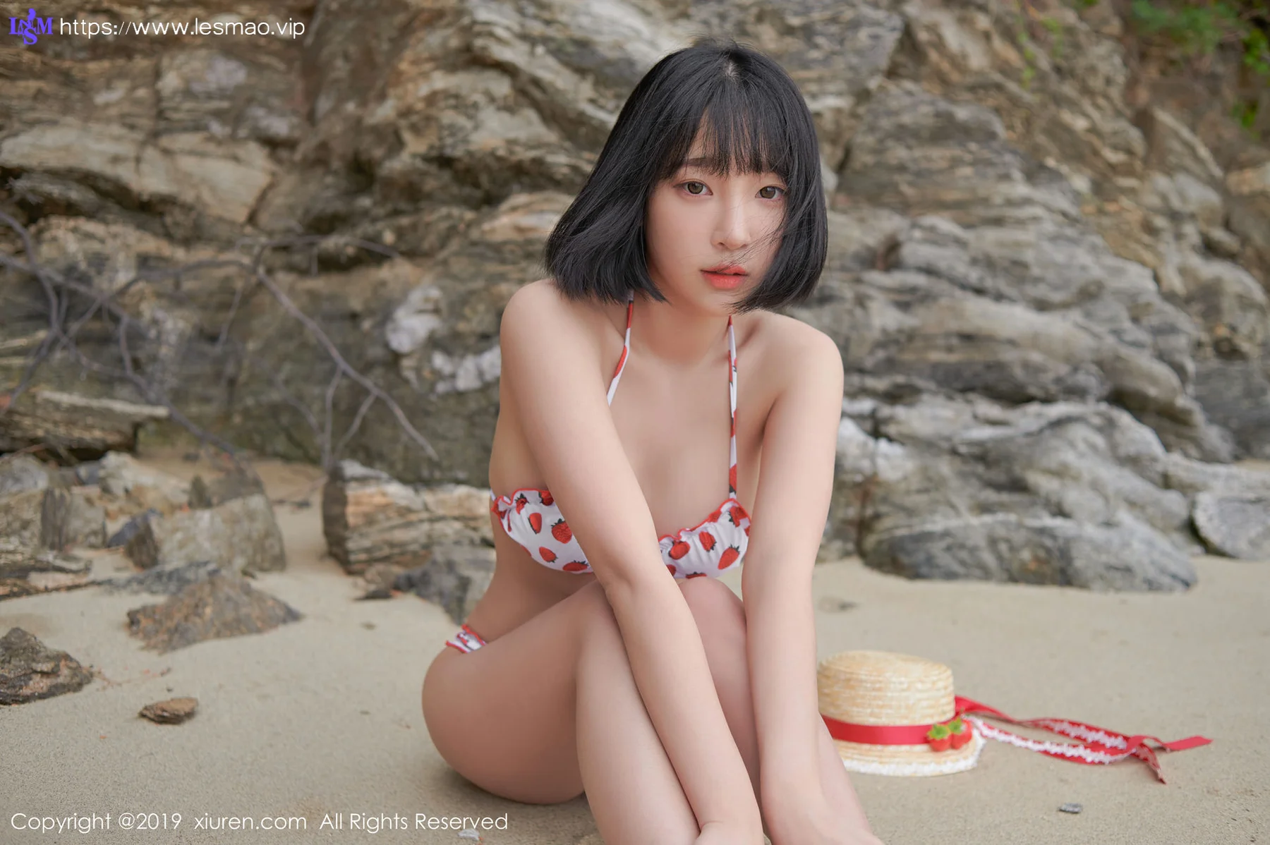 XiuRen 秀人 No.1611 模特卿卿 诱惑死库水韩国旅拍第二套写真 - 39