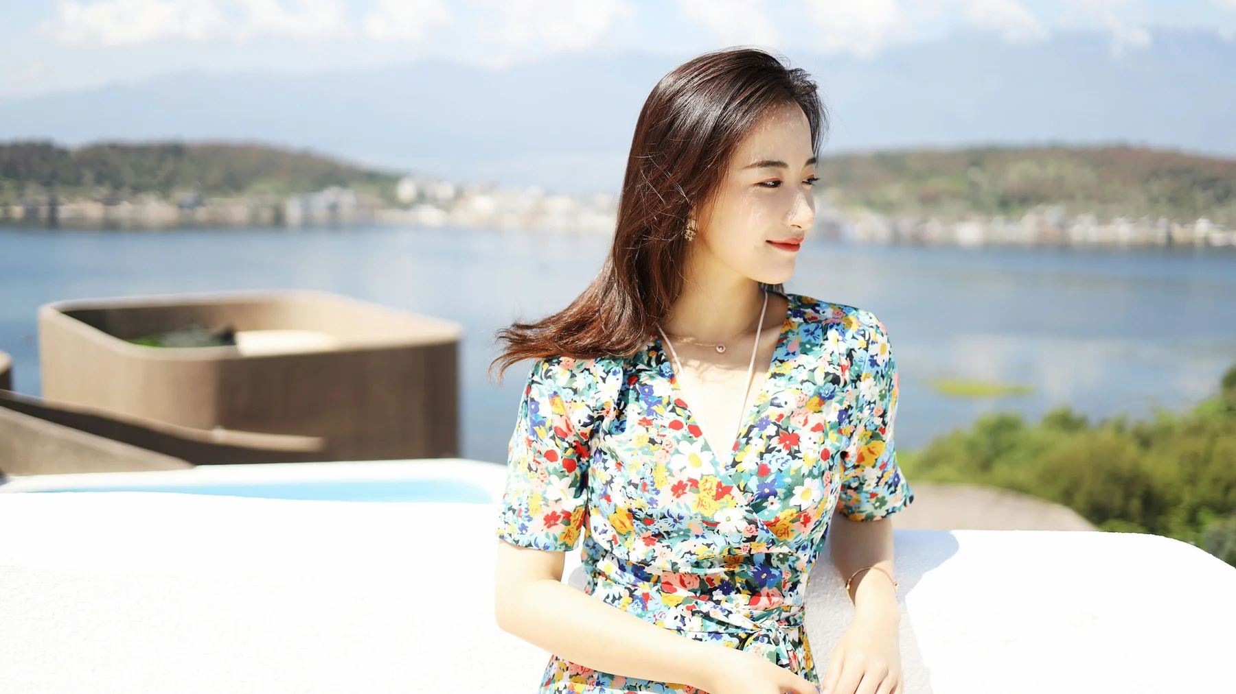 XiuRen 秀人 No.1641 气质梨涡美女 艺儿伢呦 首套写真 - 31
