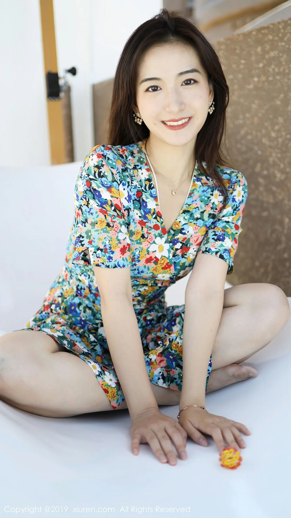 XiuRen 秀人 No.1641 气质梨涡美女 艺儿伢呦 首套写真 - 45